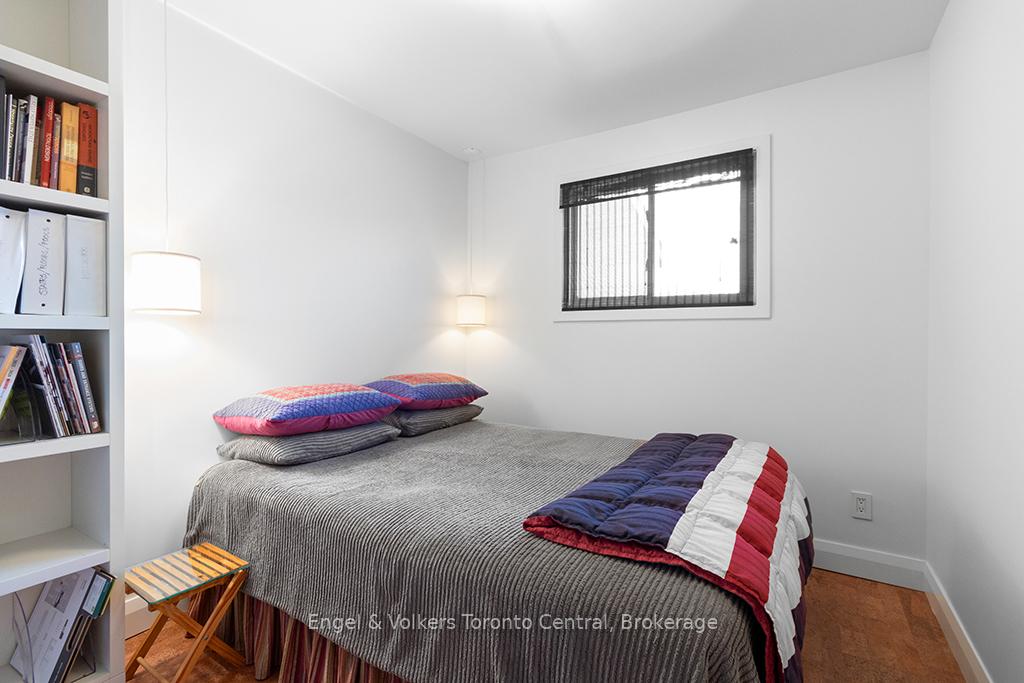 Photo 33 of 559 Tenth Street, Collingwood — HOMEH