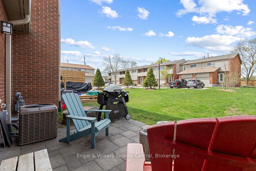 Photo 42 of 559 Tenth Street, Collingwood — HOMEH