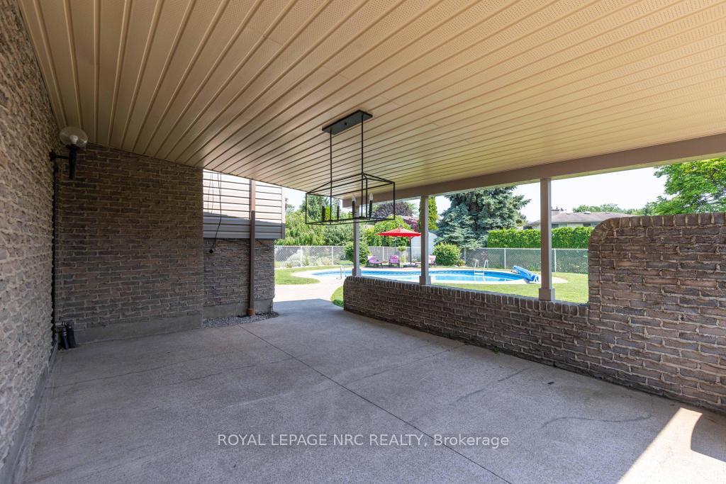 Photo 11 of 42 Beachview Drive, St. Catharines, Lakeshore — HOMEH