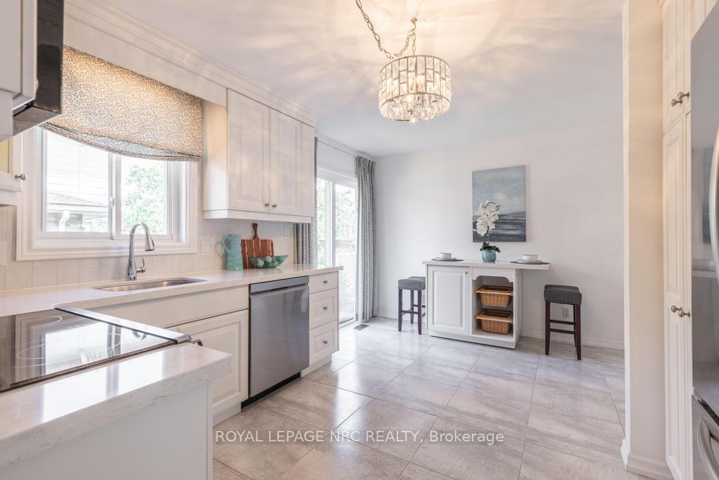 Photo 21 of 42 Beachview Drive, St. Catharines, Lakeshore — HOMEH