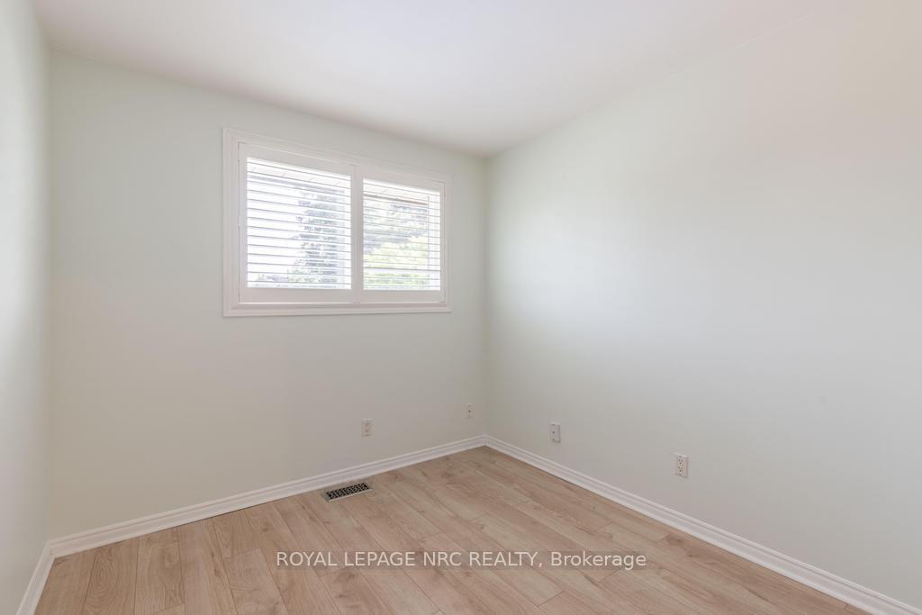 Photo 30 of 42 Beachview Drive, St. Catharines, Lakeshore — HOMEH