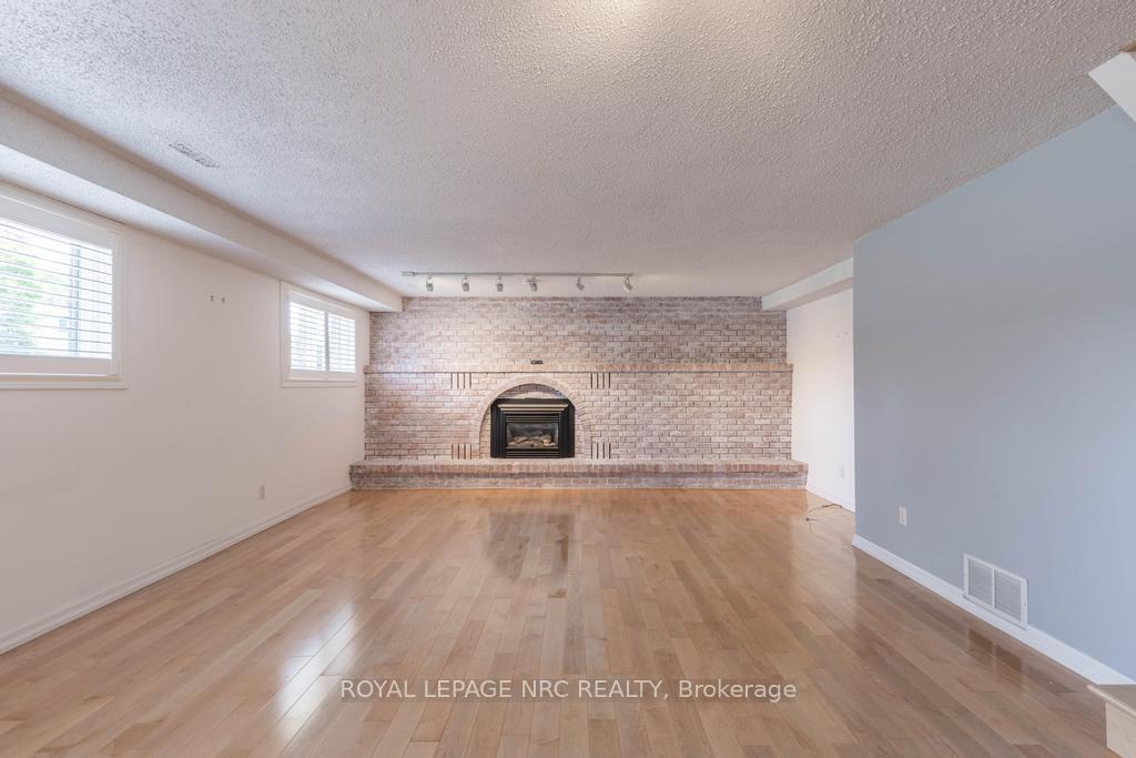 Photo 32 of 42 Beachview Drive, St. Catharines, Lakeshore — HOMEH