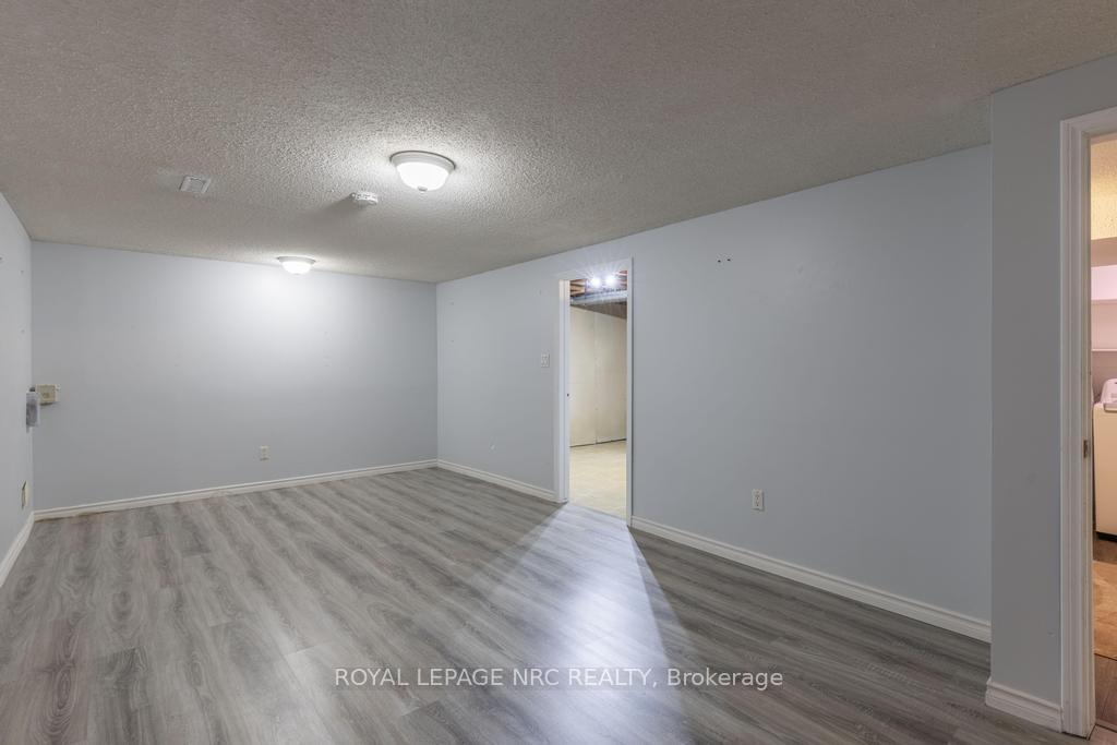 Photo 37 of 42 Beachview Drive, St. Catharines, Lakeshore — HOMEH