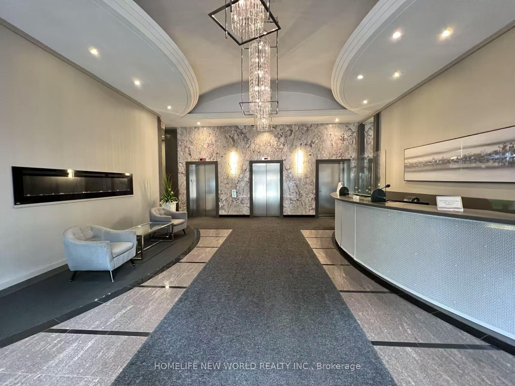 Front of Unit 513, 555 Yonge Street