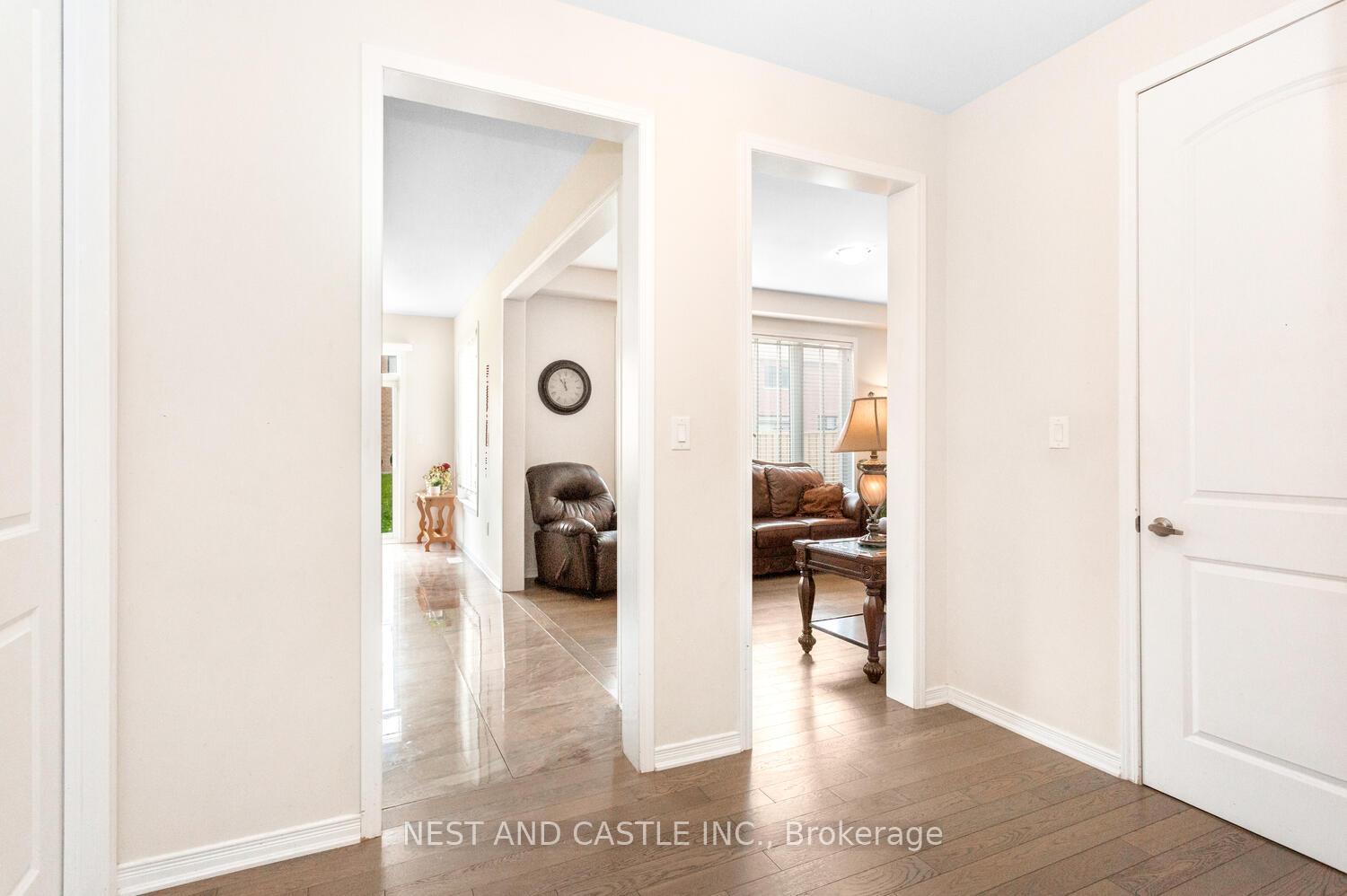 Photo 7 of 146 Cactus Crescent, Hamilton, Stoney Creek Mountain — HOMEH