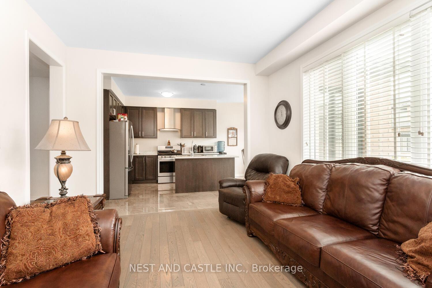 Photo 9 of 146 Cactus Crescent, Hamilton, Stoney Creek Mountain — HOMEH