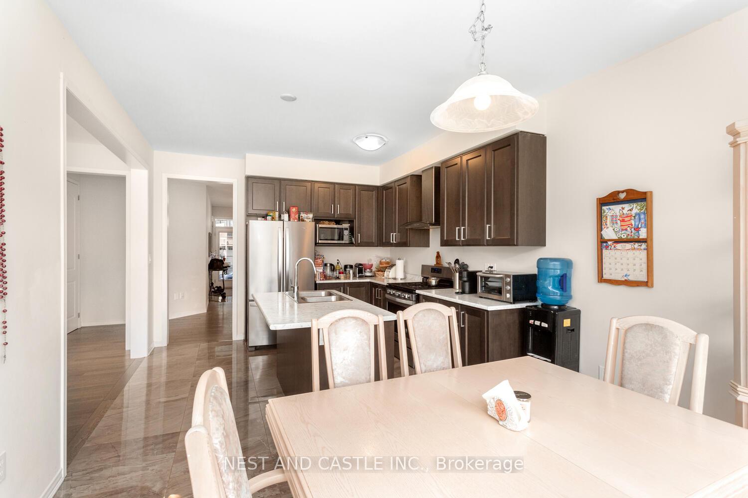 Photo 12 of 146 Cactus Crescent, Hamilton, Stoney Creek Mountain — HOMEH