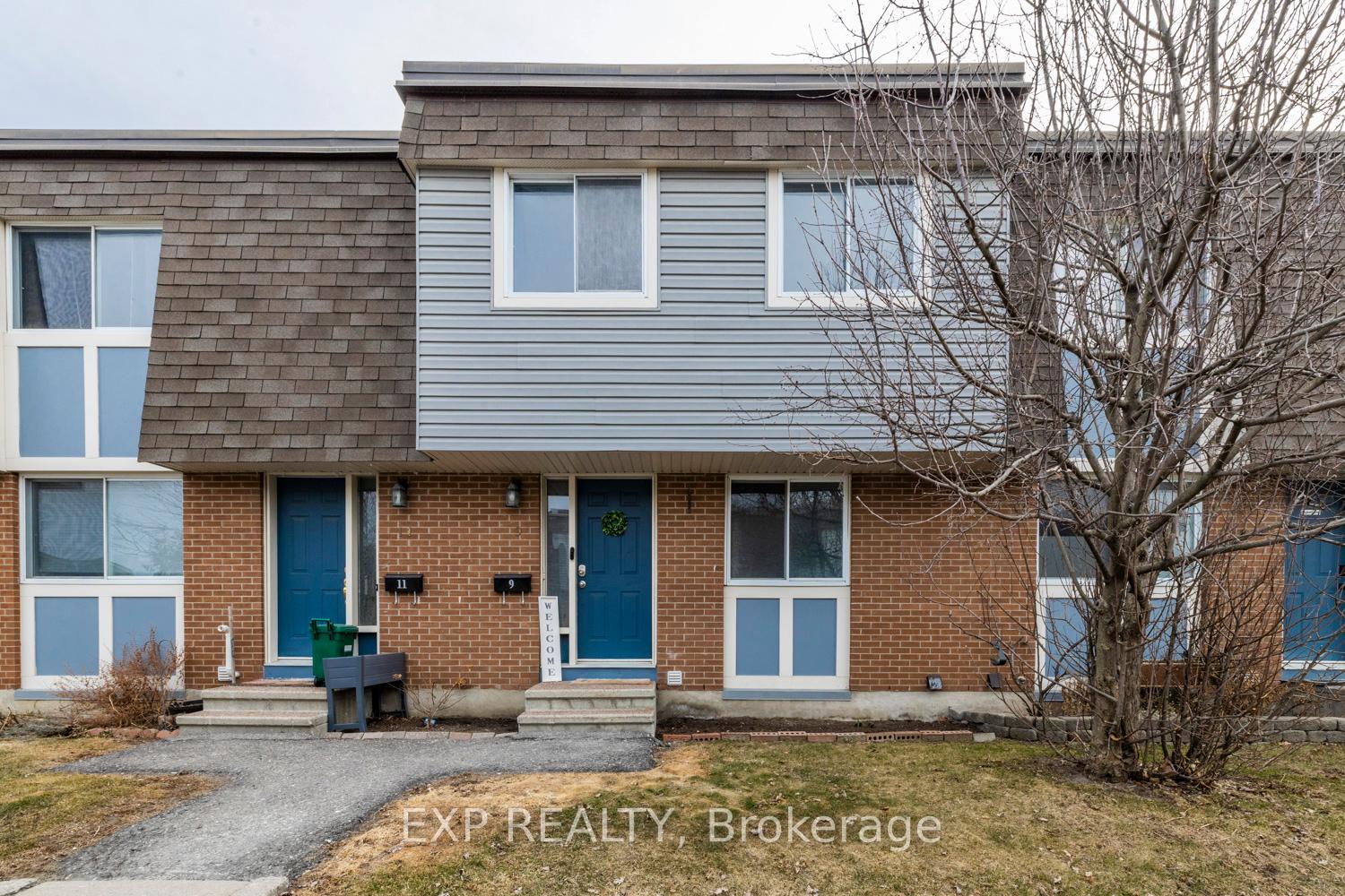 Photo 2 of 9 Corley Place, Ottawa, Heron Gate/Industrial Park — HOMEH
