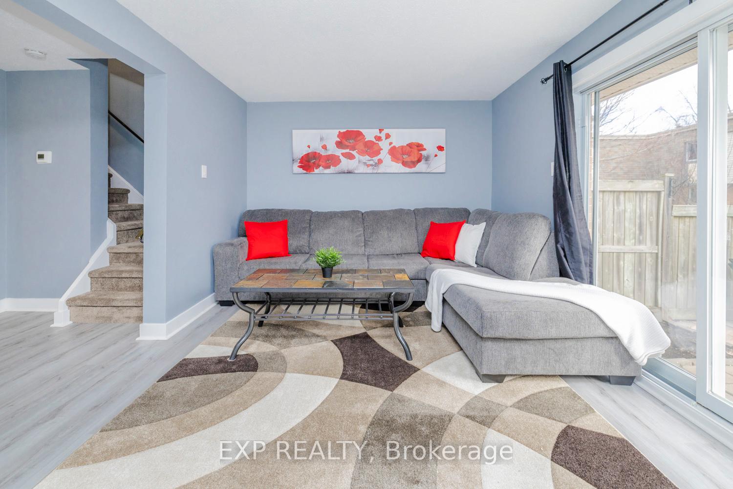 Photo 15 of 9 Corley Place, Ottawa, Heron Gate/Industrial Park — HOMEH