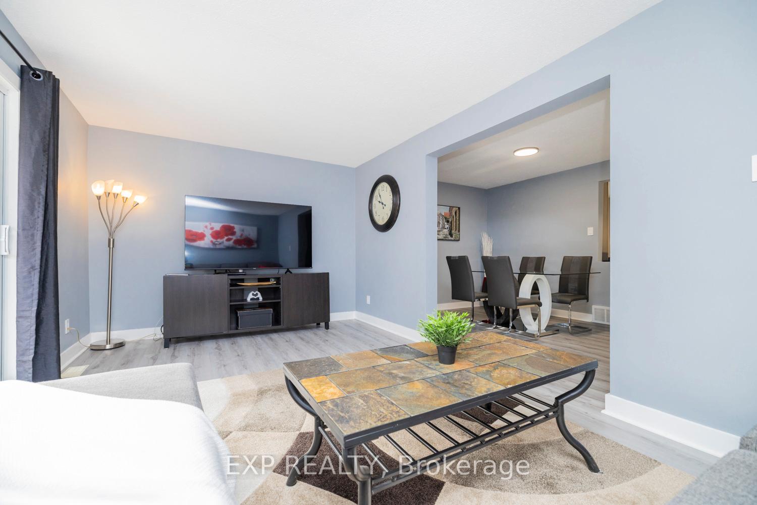 Photo 17 of 9 Corley Place, Ottawa, Heron Gate/Industrial Park — HOMEH