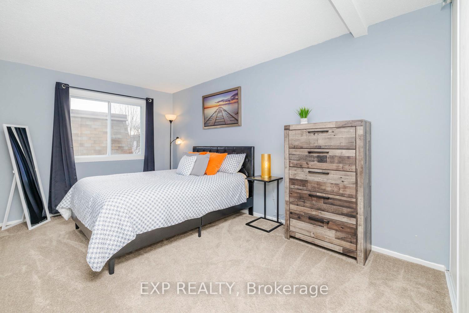 Photo 25 of 9 Corley Place, Ottawa, Heron Gate/Industrial Park — HOMEH