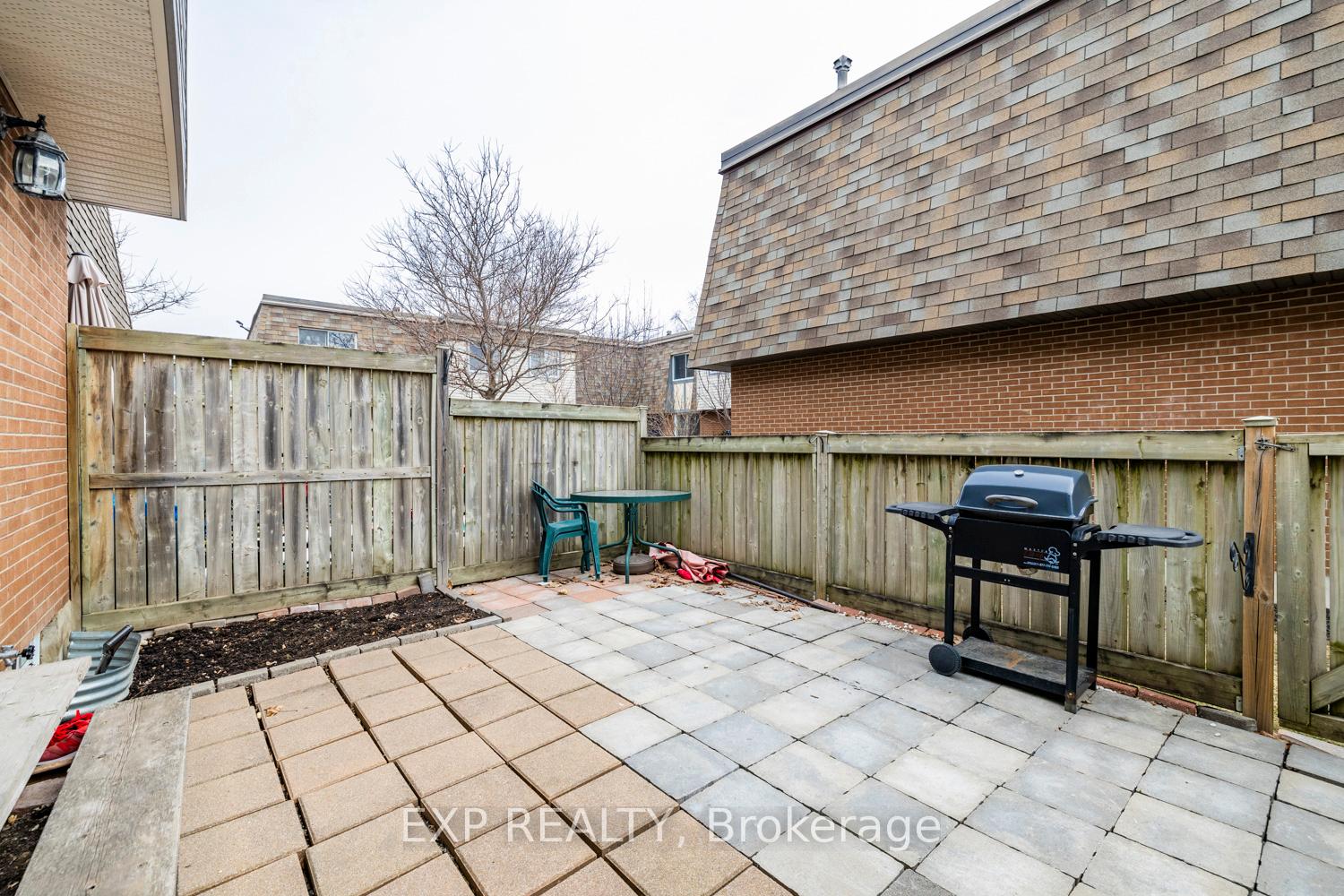 Photo 32 of 9 Corley Place, Ottawa, Heron Gate/Industrial Park — HOMEH