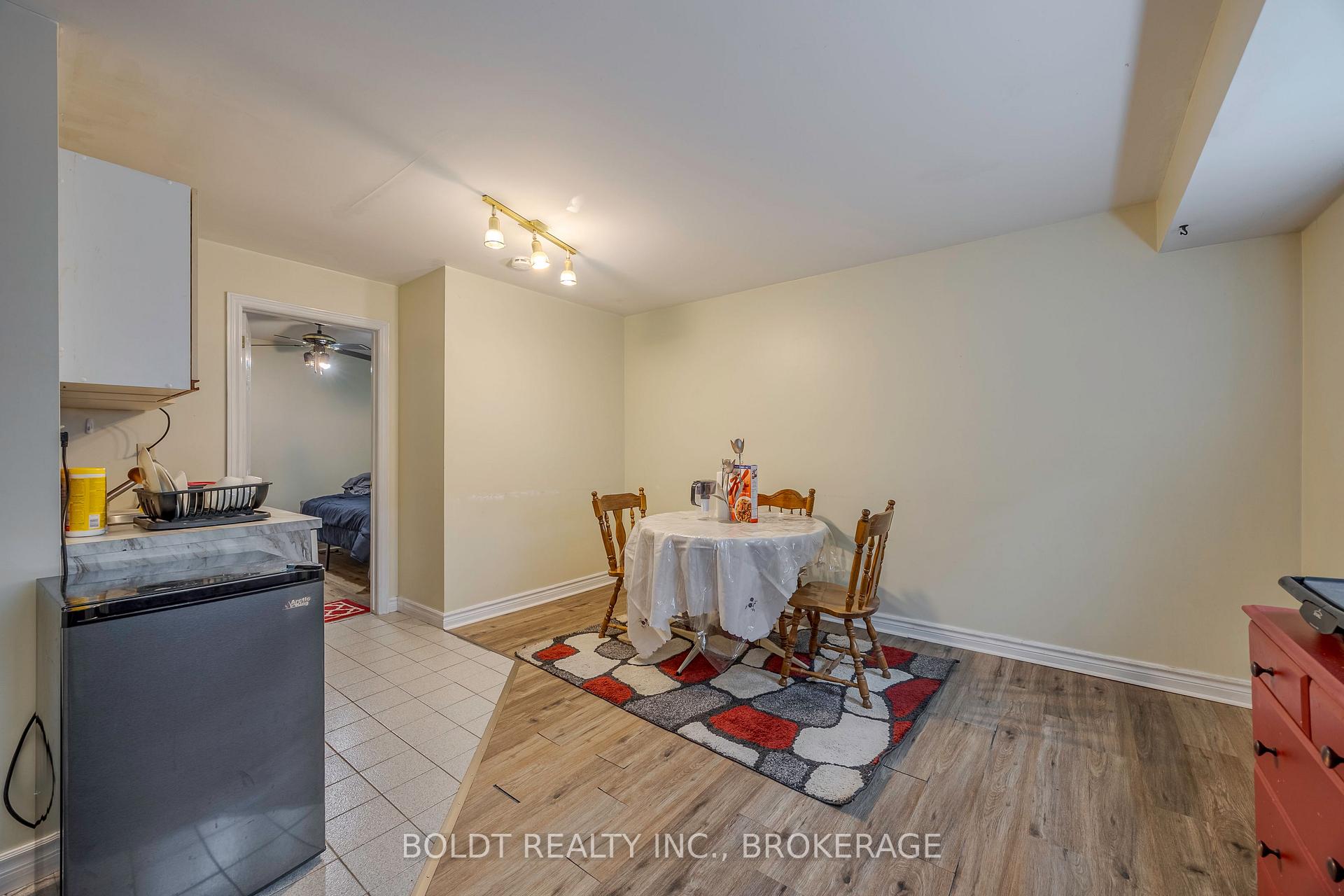 Photo 20 of 101 Arthur Street, St. Catharines, Lakeshore — HOMEH