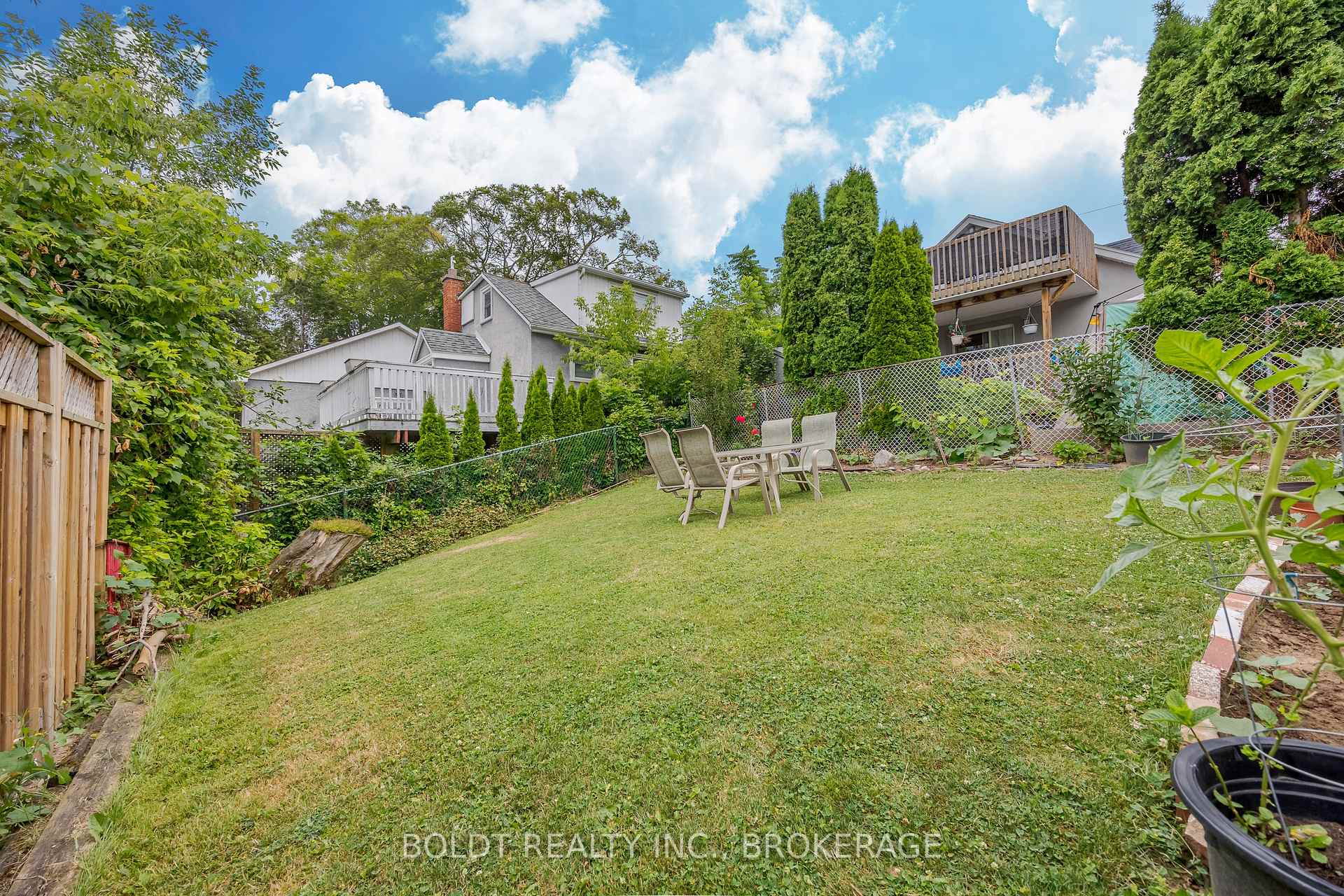 Photo 26 of 101 Arthur Street, St. Catharines, Lakeshore — HOMEH