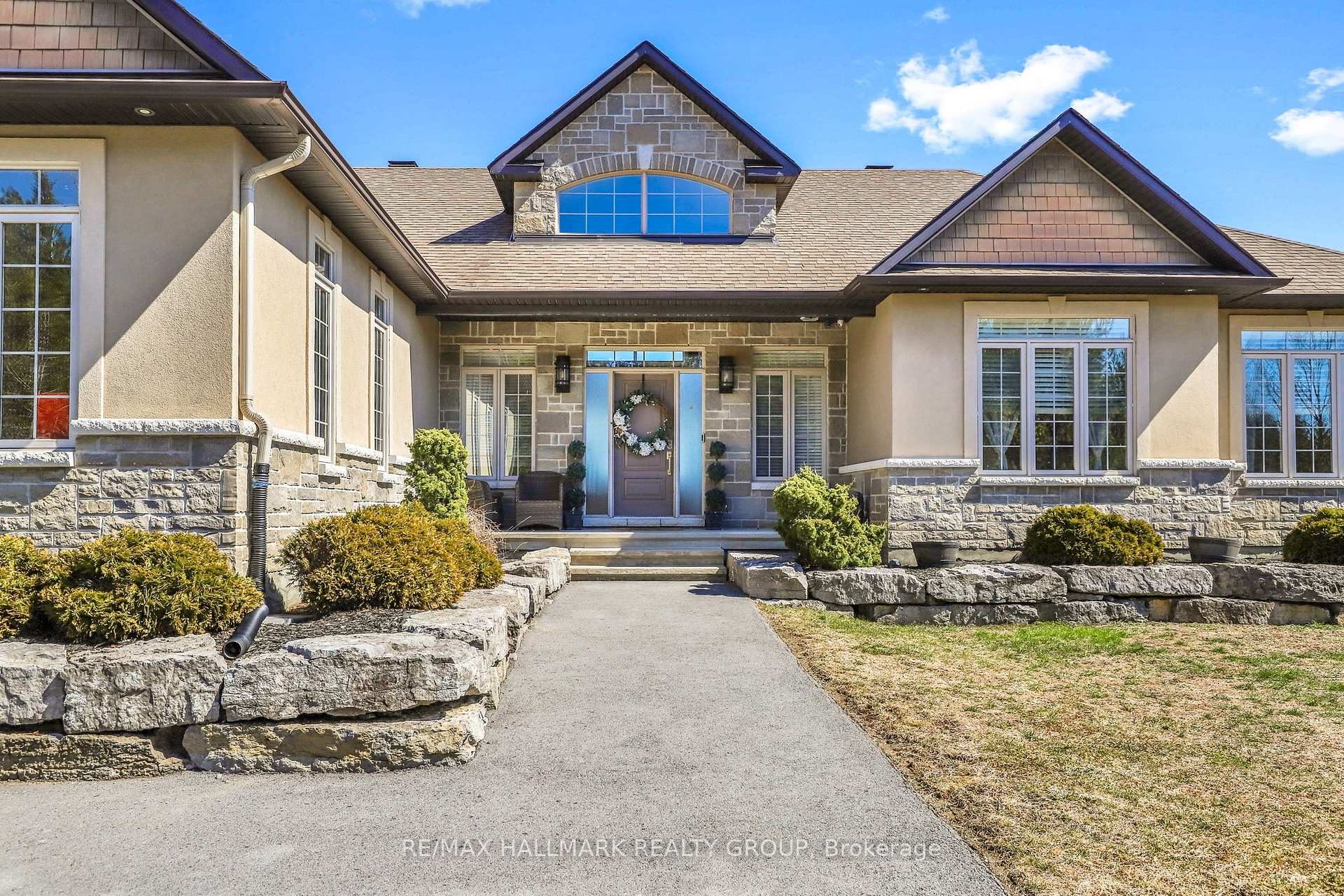 Photo 3 of 904 David Manchester Road, Ottawa, Huntley Ward (South West) — HOMEH