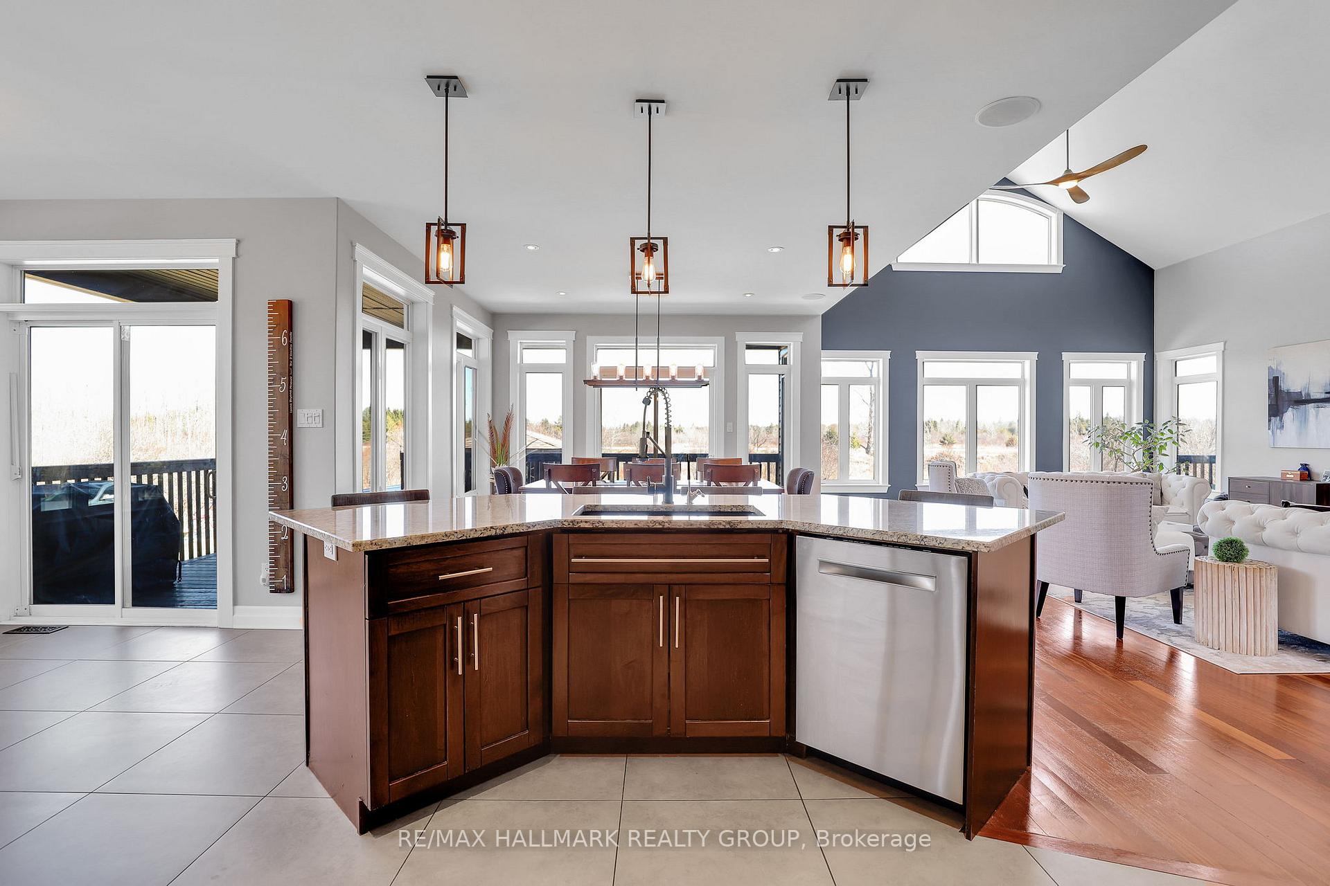 Photo 14 of 904 David Manchester Road, Ottawa, Huntley Ward (South West) — HOMEH