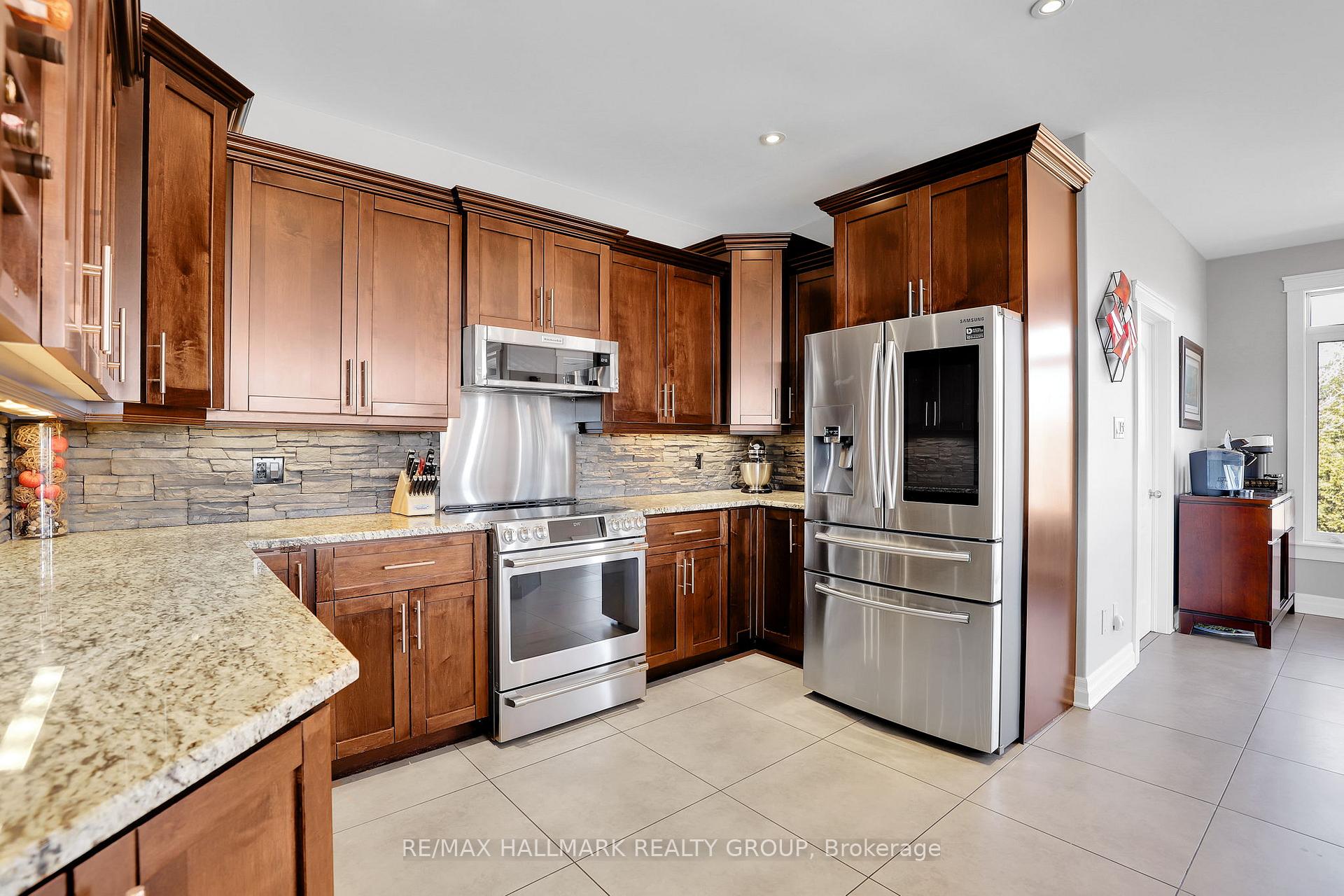 Photo 16 of 904 David Manchester Road, Ottawa, Huntley Ward (South West) — HOMEH