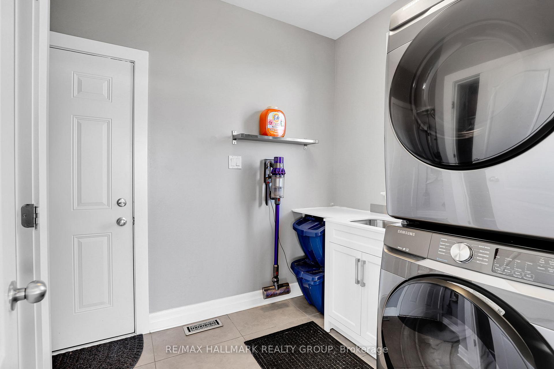 Photo 30 of 904 David Manchester Road, Ottawa, Huntley Ward (South West) — HOMEH