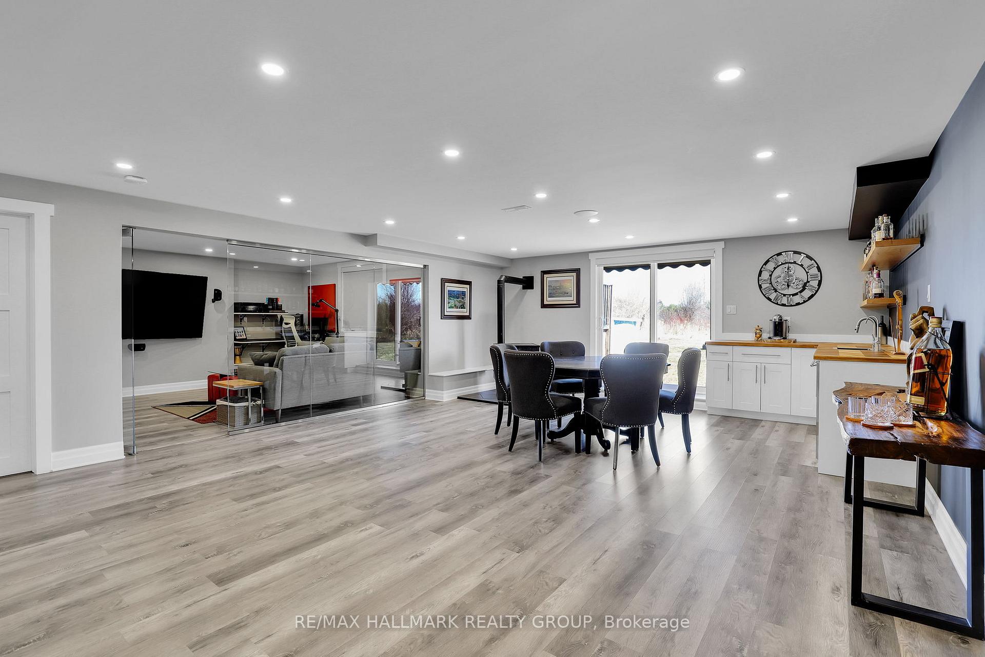 Photo 33 of 904 David Manchester Road, Ottawa, Huntley Ward (South West) — HOMEH