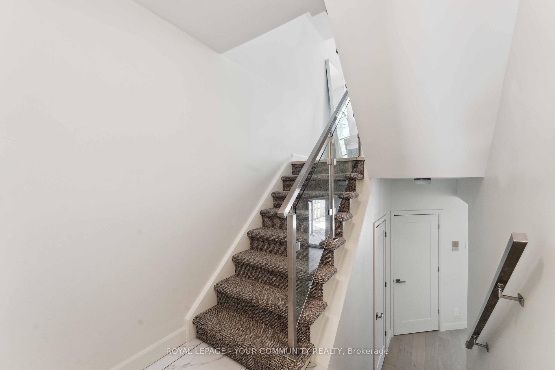 Photo 23 of Unit A, 537 Hilson Avenue, Ottawa, Westboro/Hampton Park — HOMEH