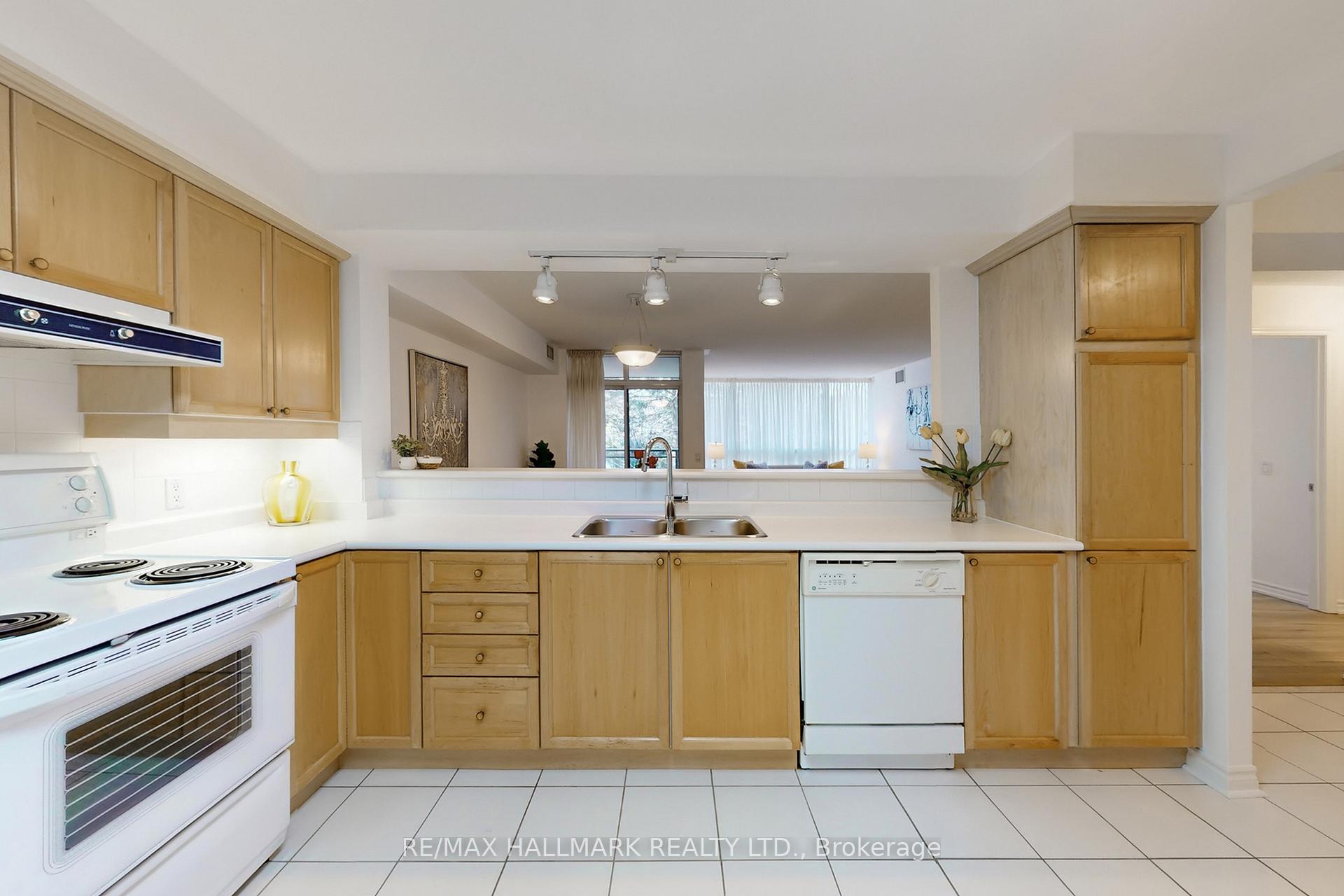 Photo 13 of Unit 202, 50 The Boardwalk Way, Markham, Greensborough — HOMEH