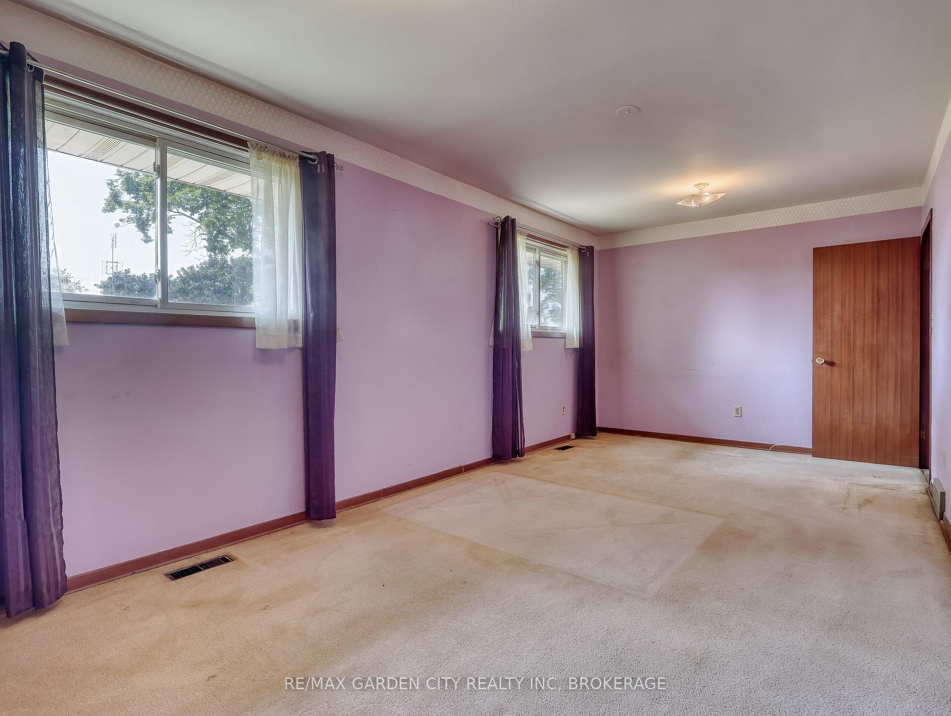 Photo 12 of 575 Vine Street, St. Catharines, Vine/Linwell — HOMEH