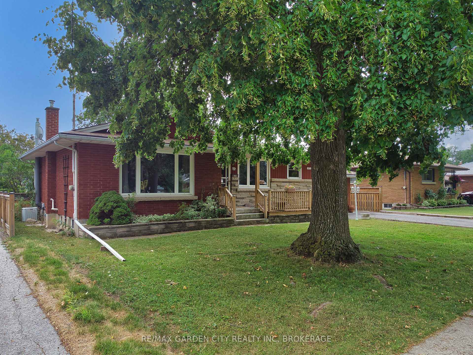 Photo 33 of 575 Vine Street, St. Catharines, Vine/Linwell — HOMEH