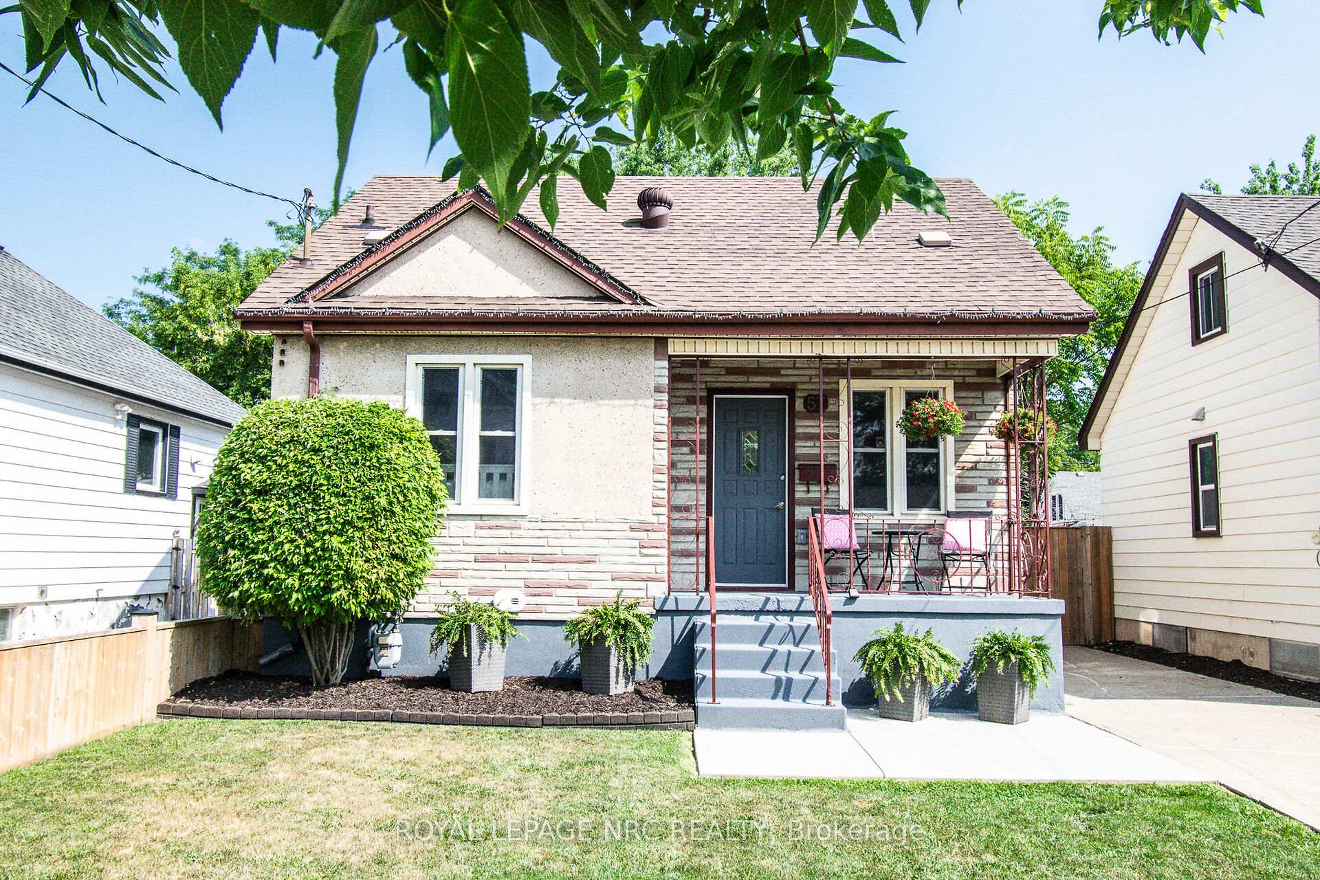 Photo 2 of 57 Hamilton Street, St. Catharines, Western Hill — HOMEH