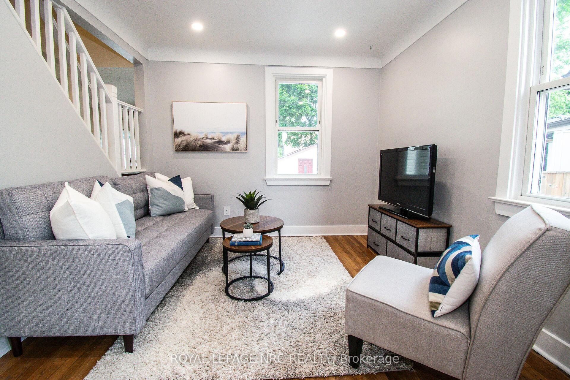 Photo 6 of 57 Hamilton Street, St. Catharines, Western Hill — HOMEH