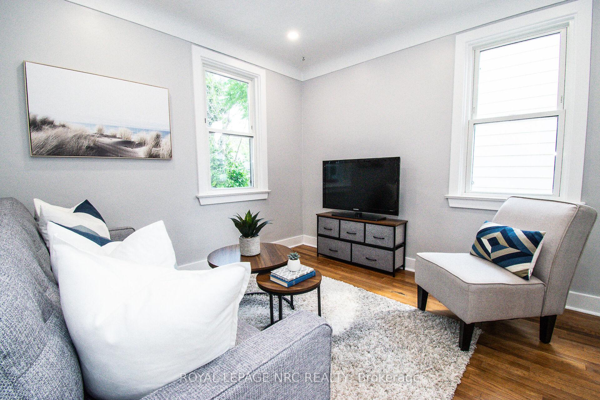 Photo 7 of 57 Hamilton Street, St. Catharines, Western Hill — HOMEH