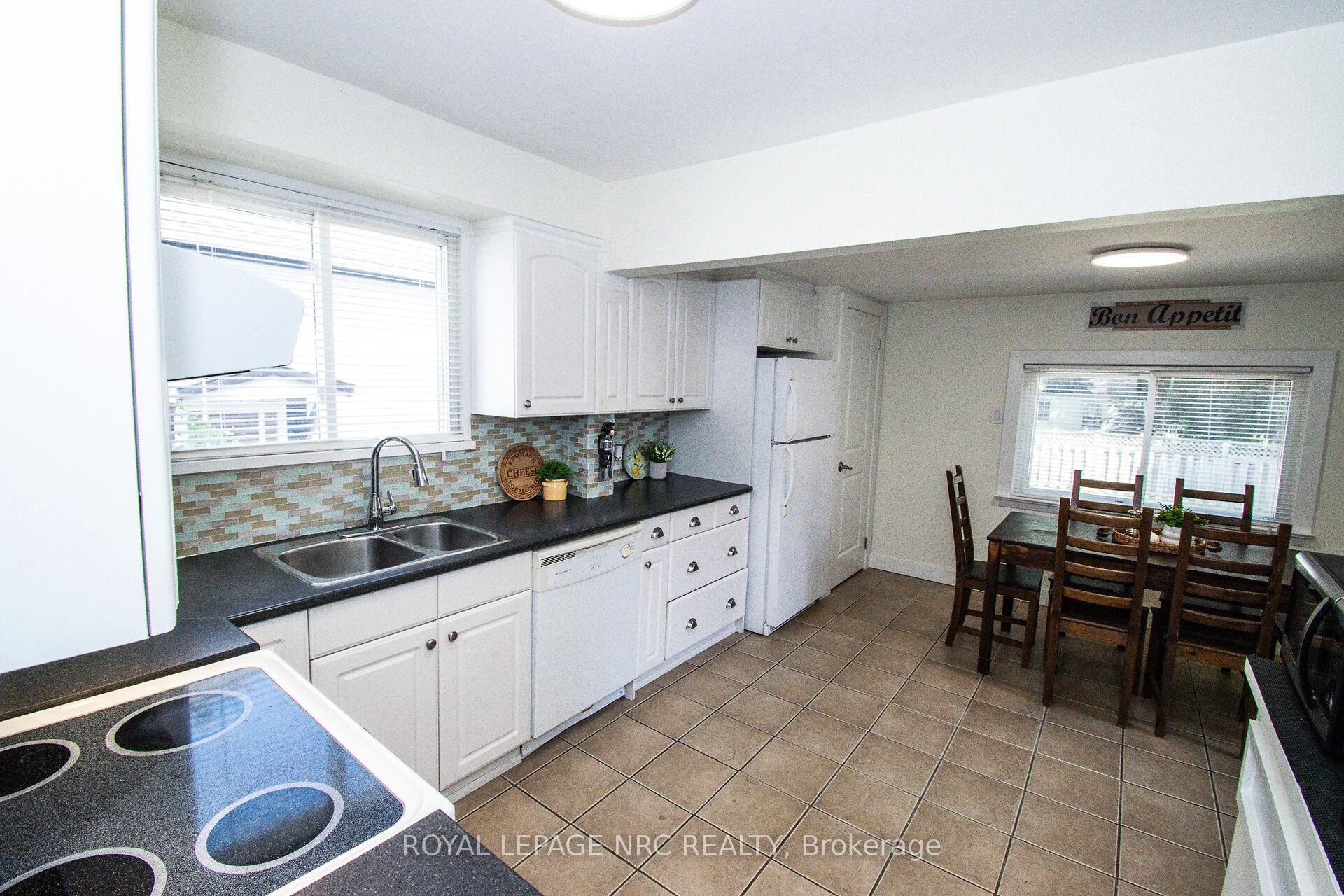 Photo 9 of 57 Hamilton Street, St. Catharines, Western Hill — HOMEH