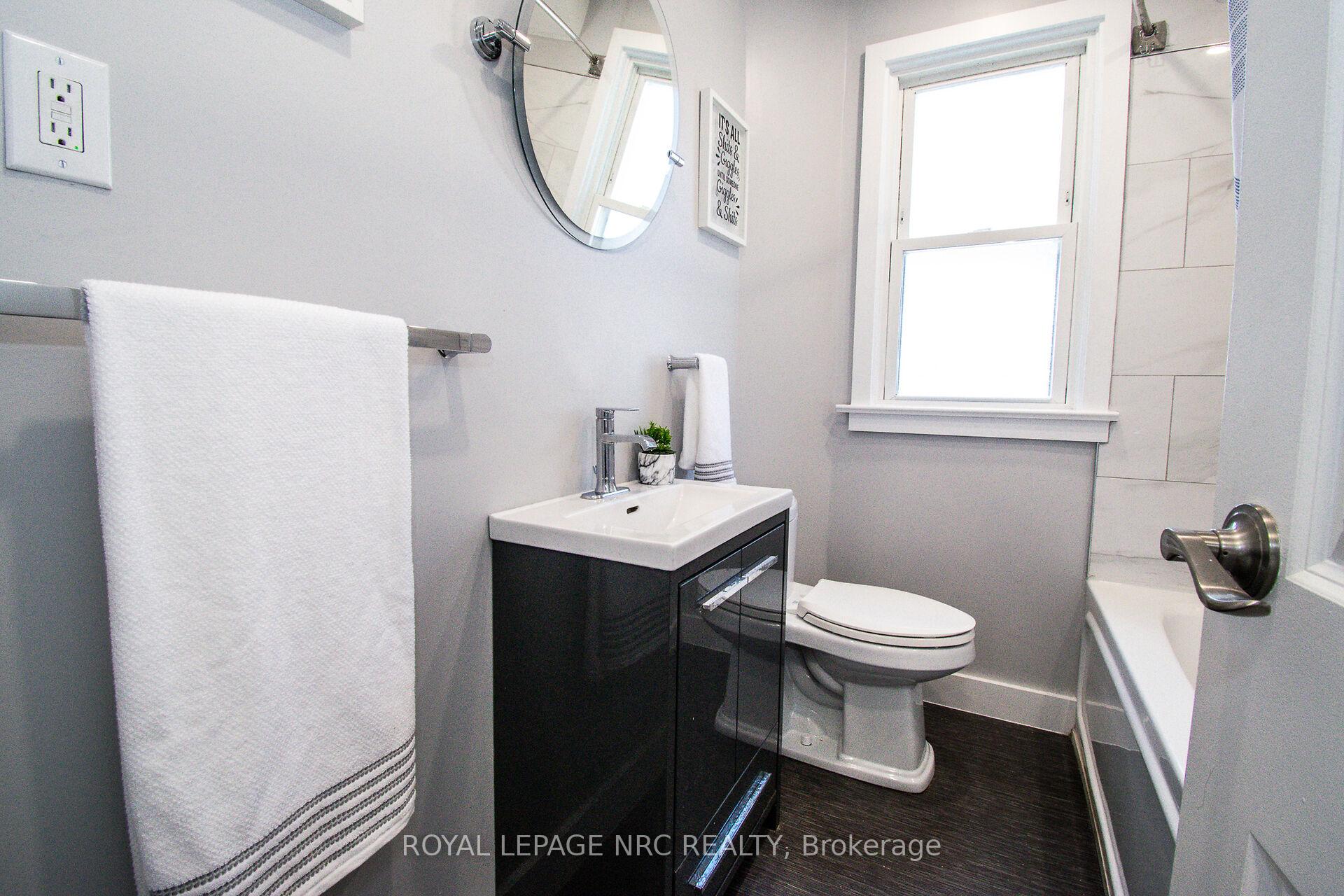 Photo 20 of 57 Hamilton Street, St. Catharines, Western Hill — HOMEH