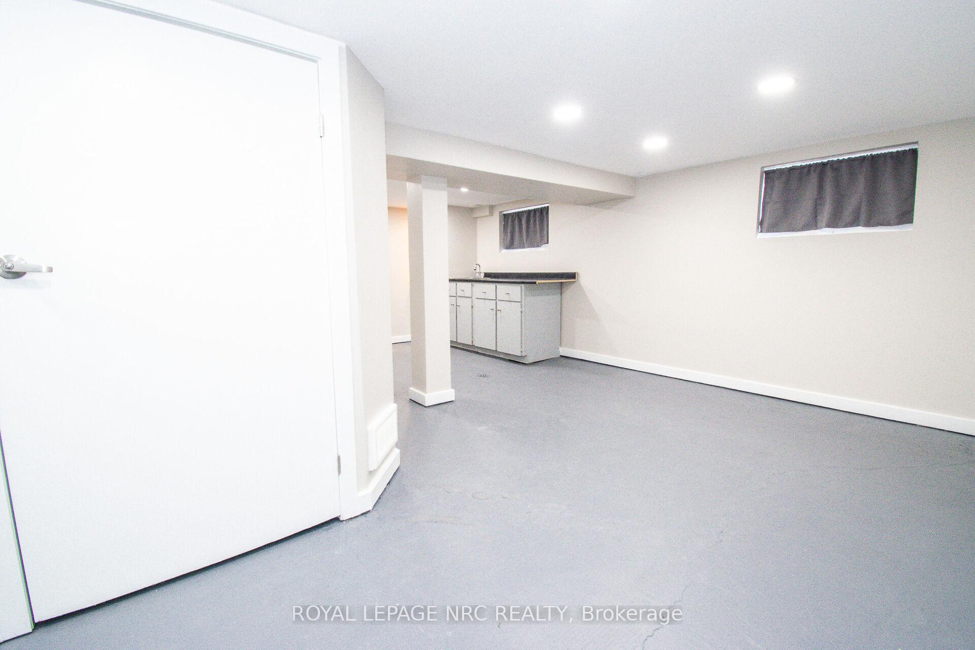 Photo 33 of 57 Hamilton Street, St. Catharines, Western Hill — HOMEH