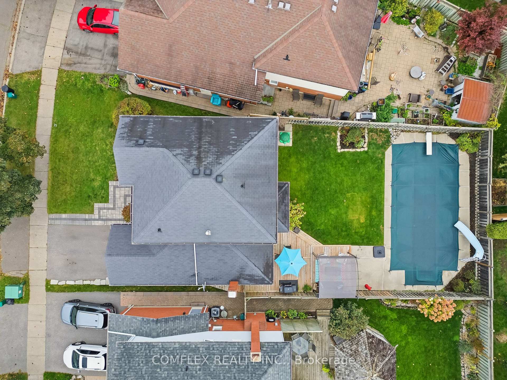Photo 3 of 16 Orchard Park Drive, Clarington, Bowmanville — HOMEH