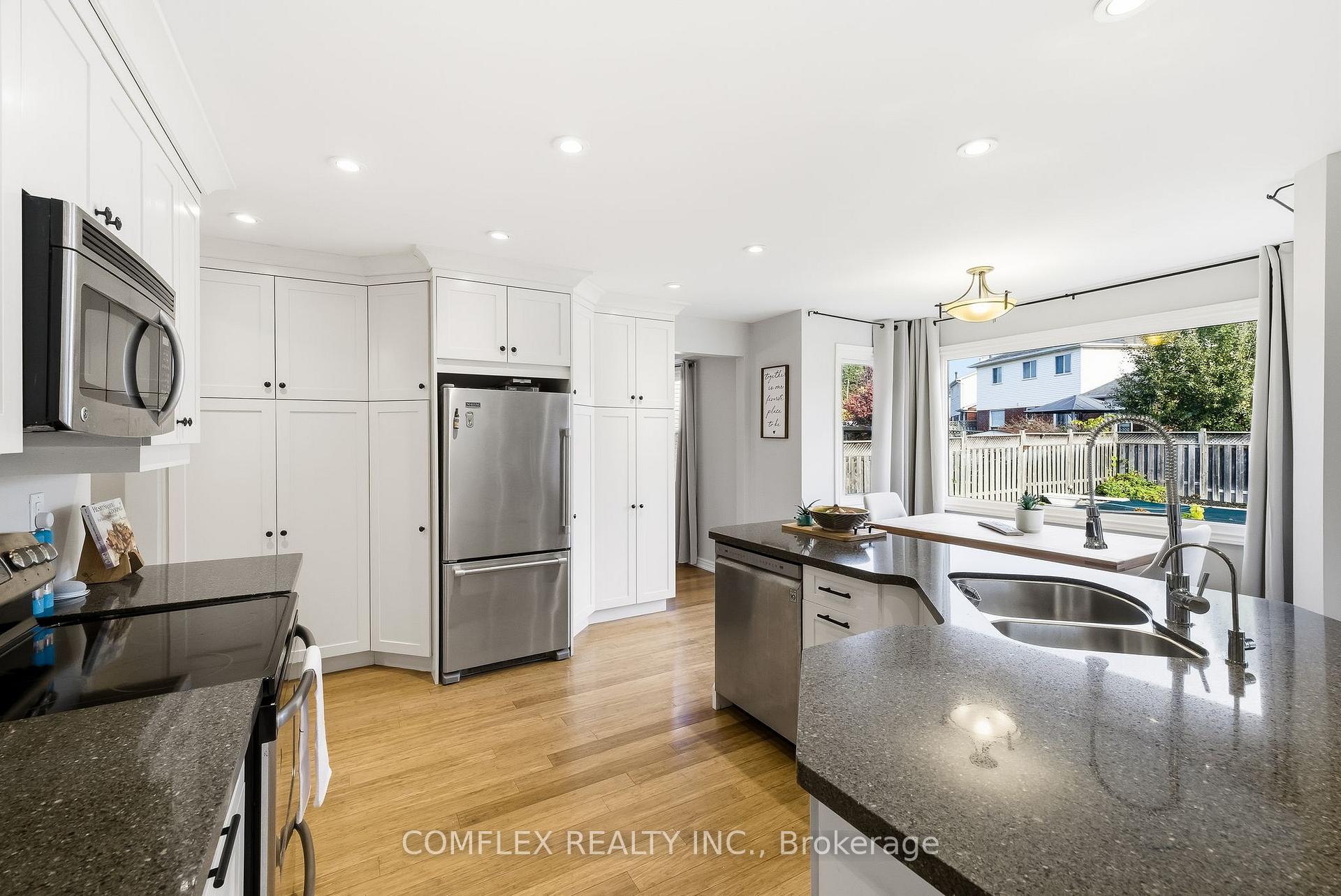 Photo 21 of 16 Orchard Park Drive, Clarington, Bowmanville — HOMEH