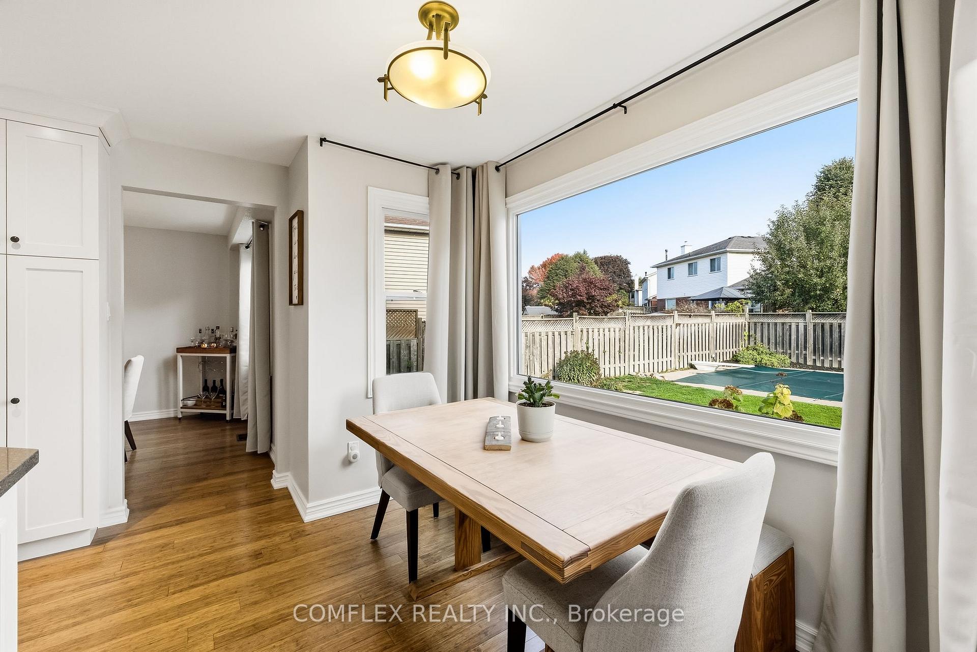 Photo 23 of 16 Orchard Park Drive, Clarington, Bowmanville — HOMEH