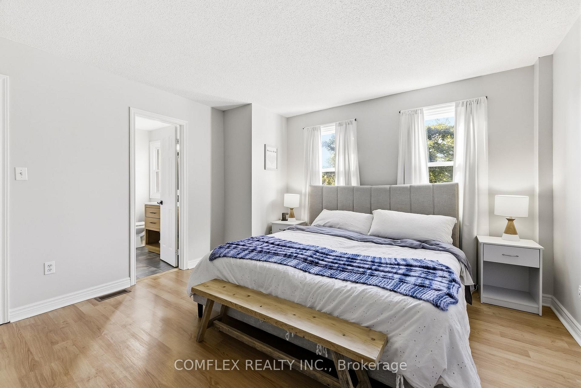 Photo 31 of 16 Orchard Park Drive, Clarington, Bowmanville — HOMEH