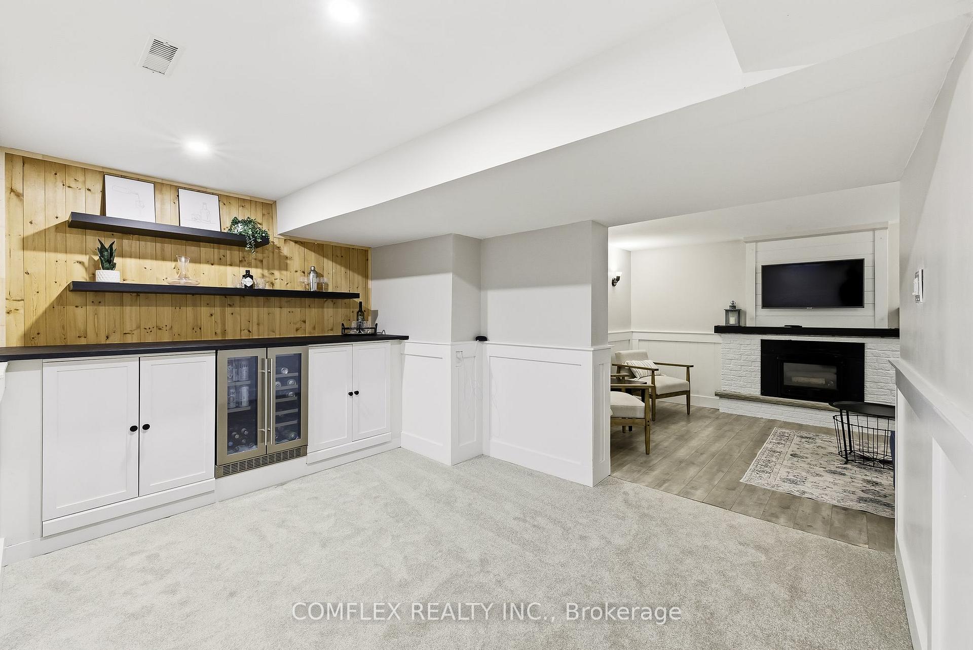 Photo 38 of 16 Orchard Park Drive, Clarington, Bowmanville — HOMEH