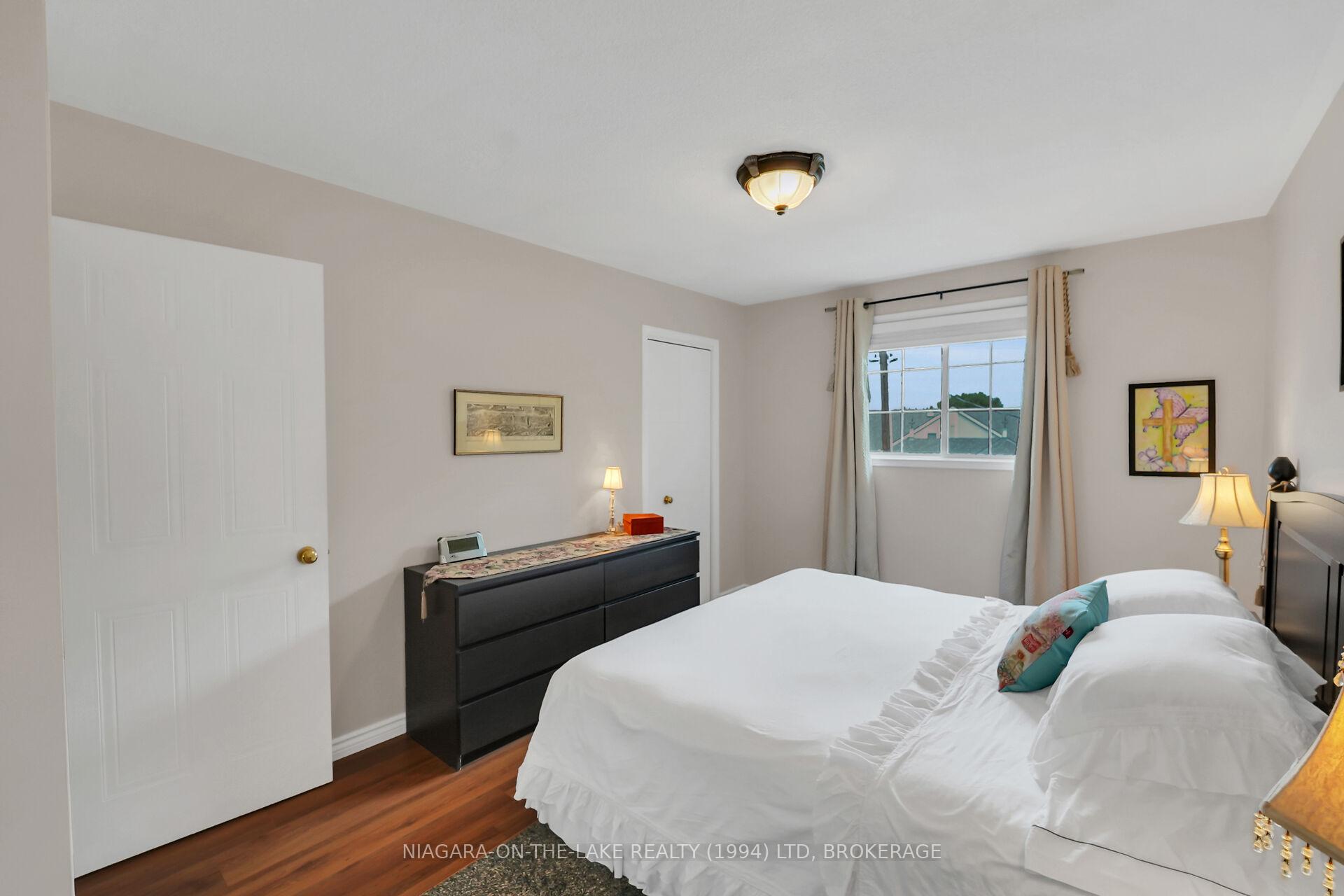 Photo 19 of 6 Lakeside Drive, St. Catharines, Port Weller — HOMEH