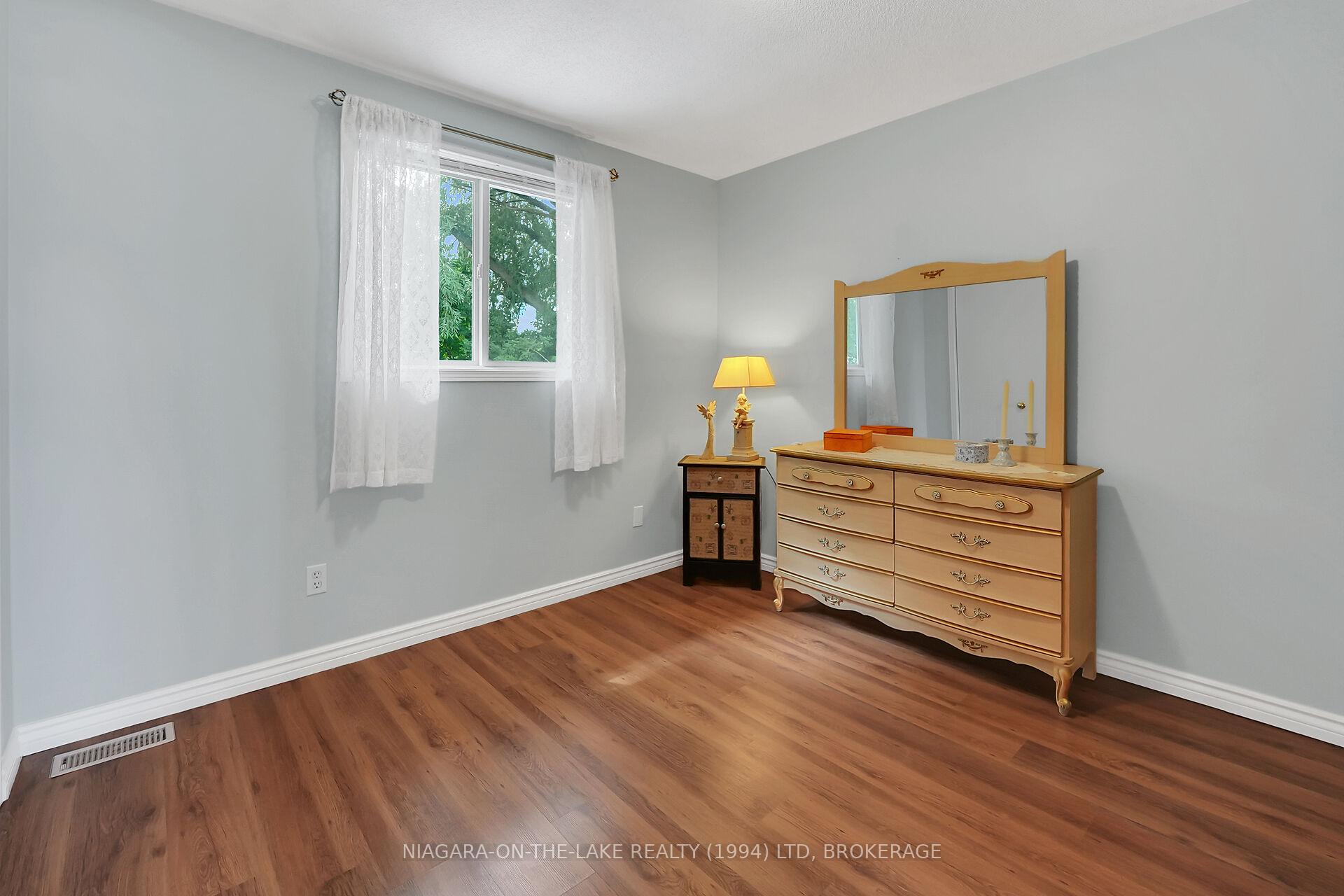 Photo 41 of 6 Lakeside Drive, St. Catharines, Port Weller — HOMEH