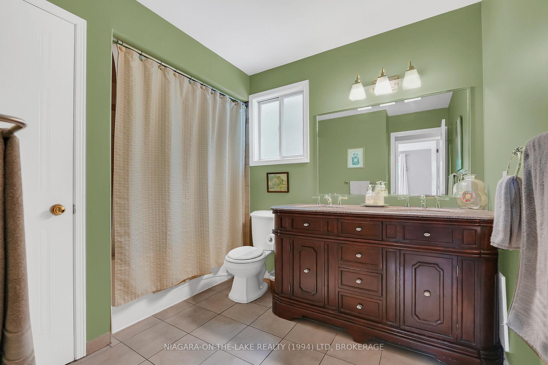 Photo 46 of 6 Lakeside Drive, St. Catharines, Port Weller — HOMEH