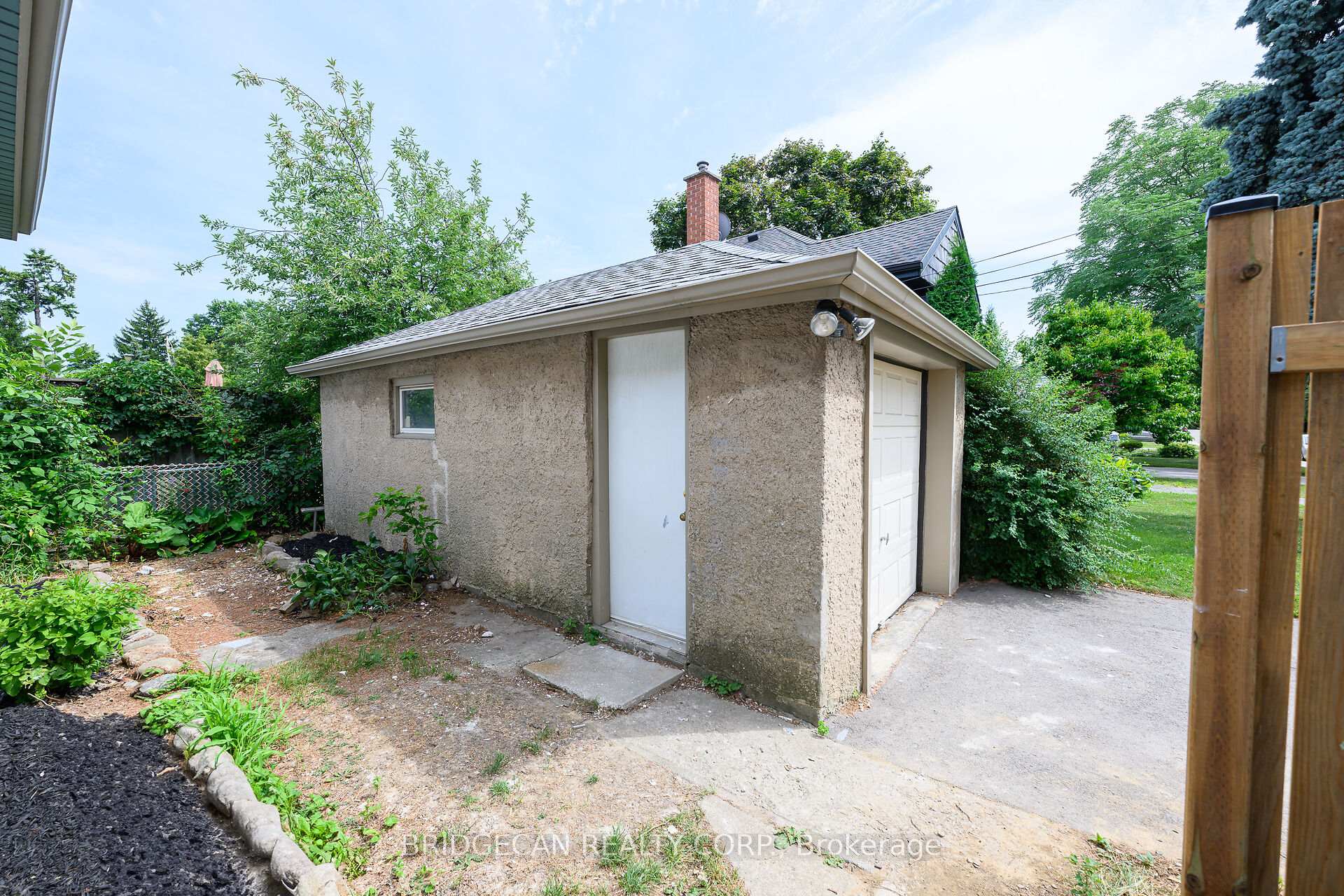 Photo 79 of 258 Brucedale Avenue E, Hamilton, Inch Park — HOMEH