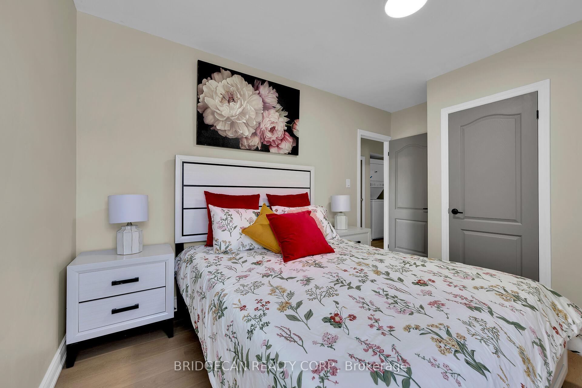 Photo 20 of 258 Brucedale Avenue E, Hamilton, Inch Park — HOMEH