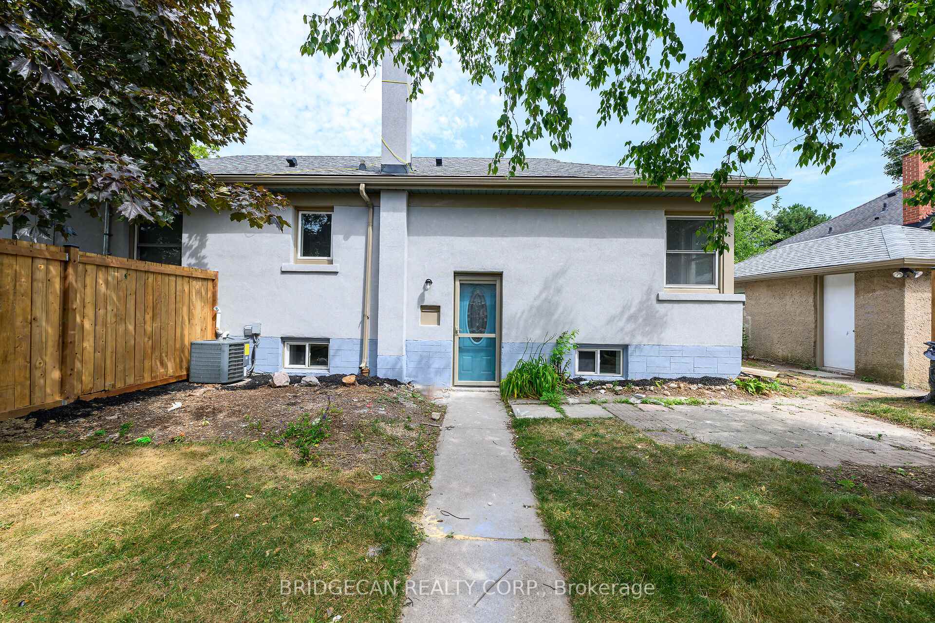 Photo 57 of 258 Brucedale Avenue E, Hamilton, Inch Park — HOMEH