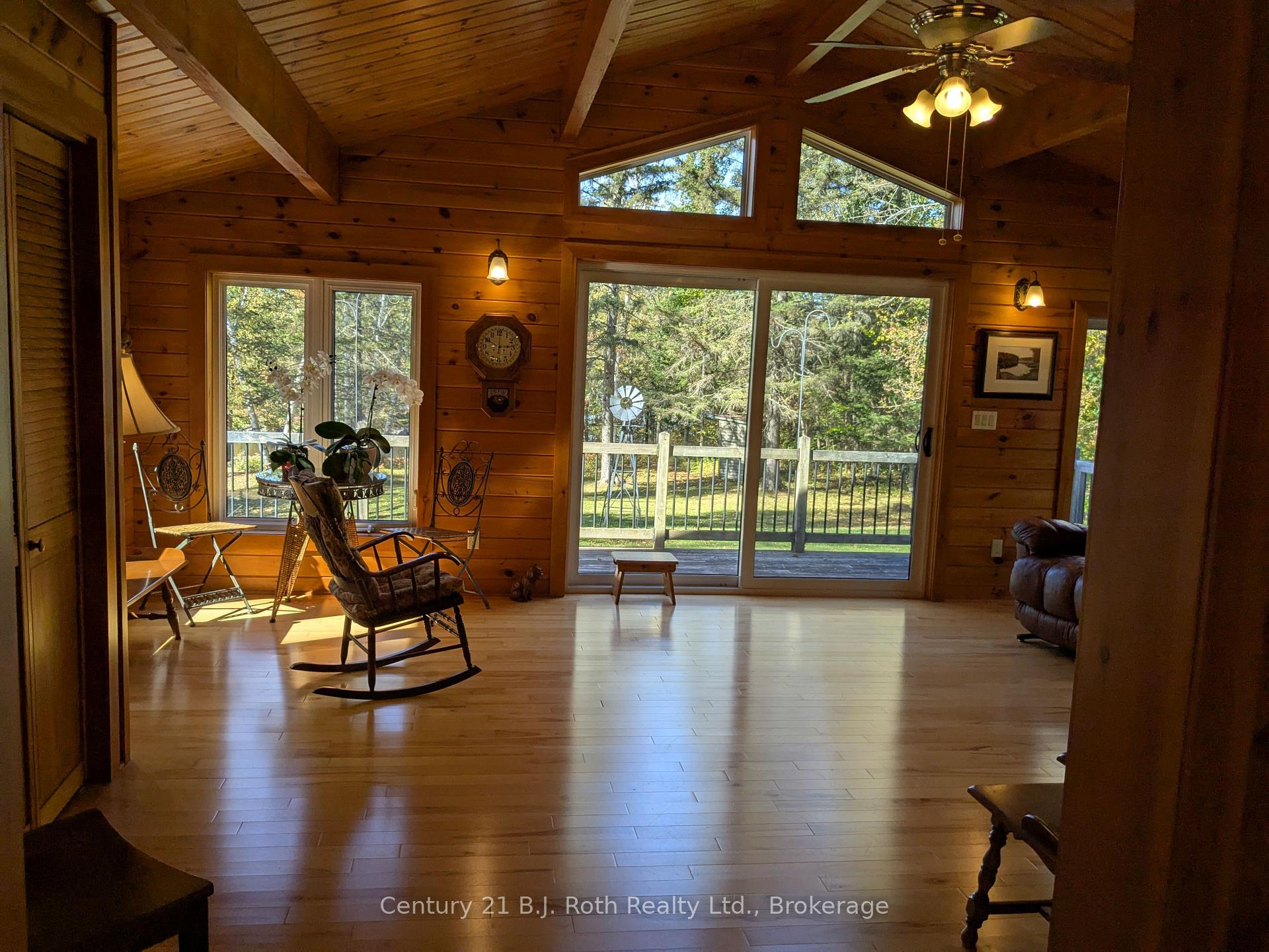 Photo 61 of 71 Victoria Street, Magnetawan — HOMEH
