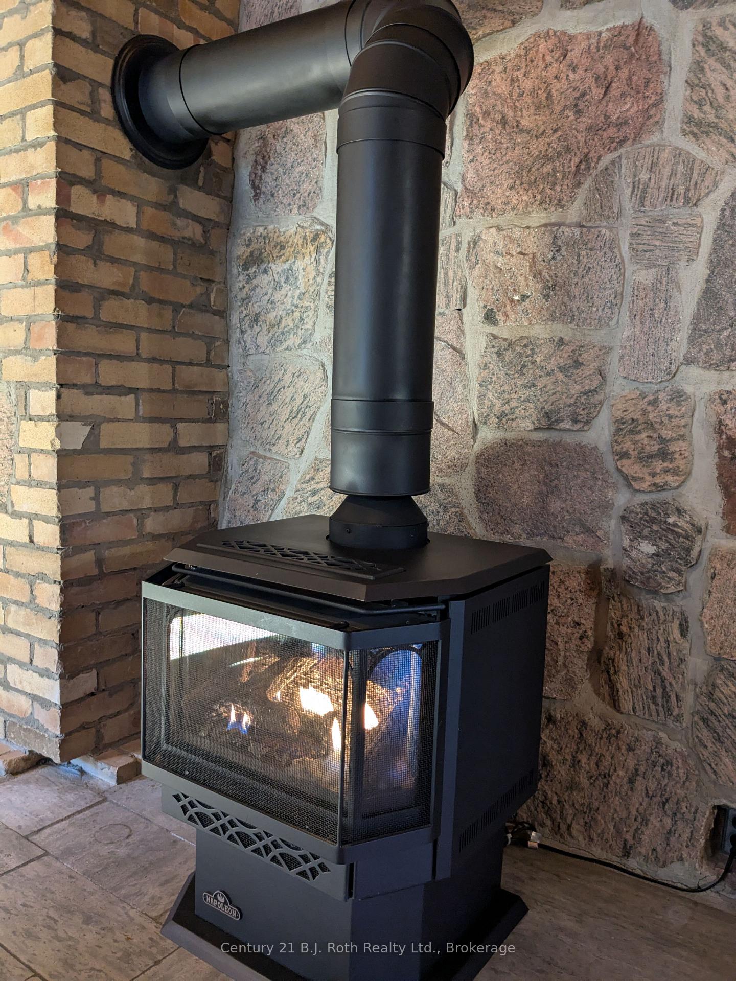 Photo 68 of 71 Victoria Street, Magnetawan — HOMEH