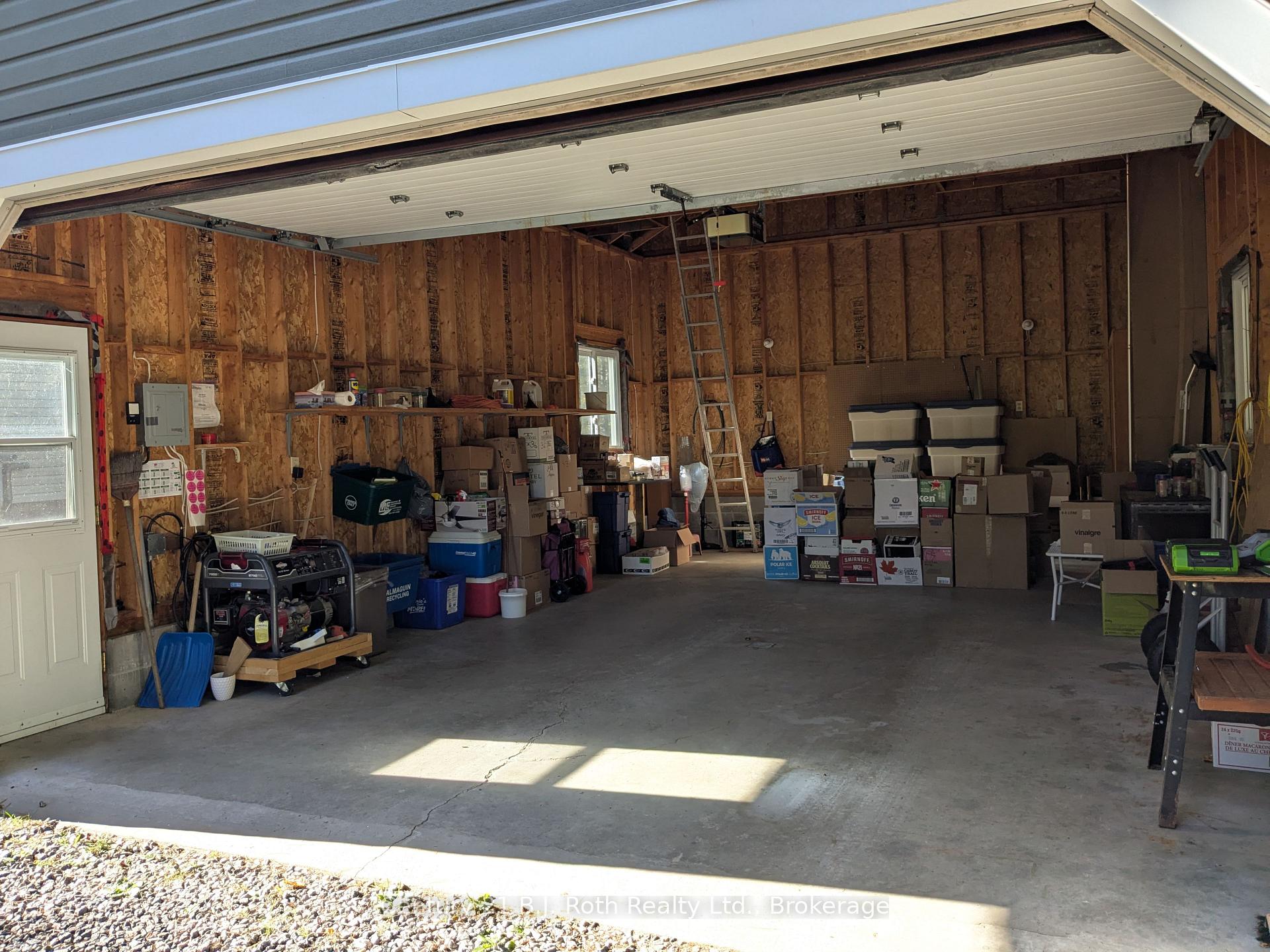 Photo 52 of 71 Victoria Street, Magnetawan — HOMEH