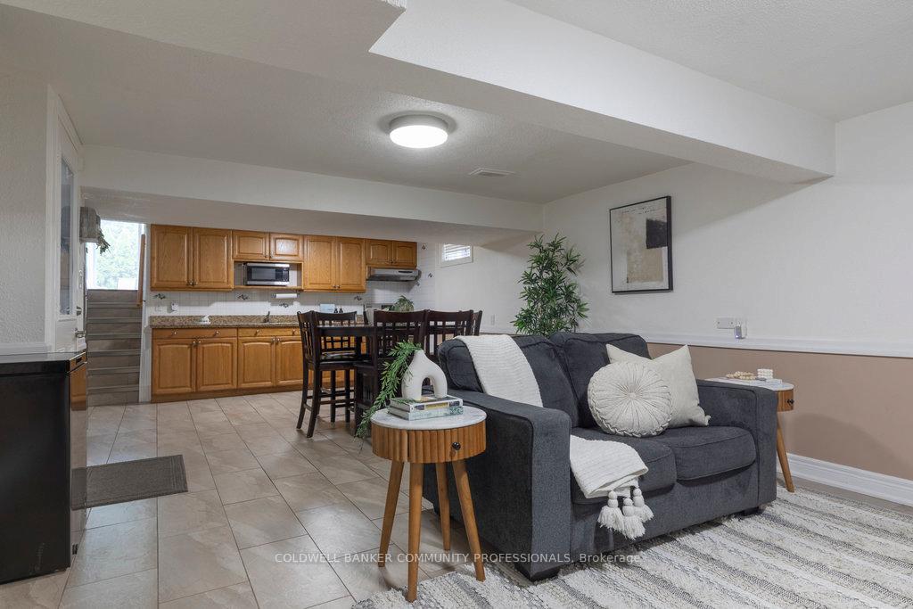 Photo 45 of 8 Colgate Court, Hamilton, Gilbert — HOMEH