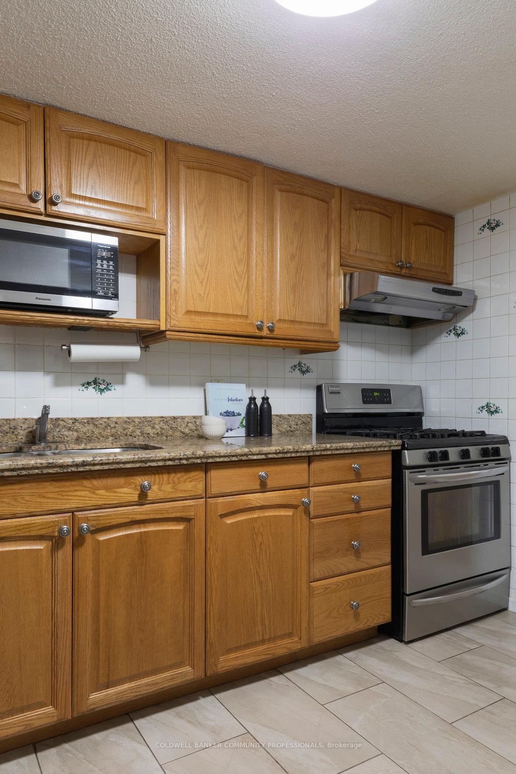 Photo 49 of 8 Colgate Court, Hamilton, Gilbert — HOMEH