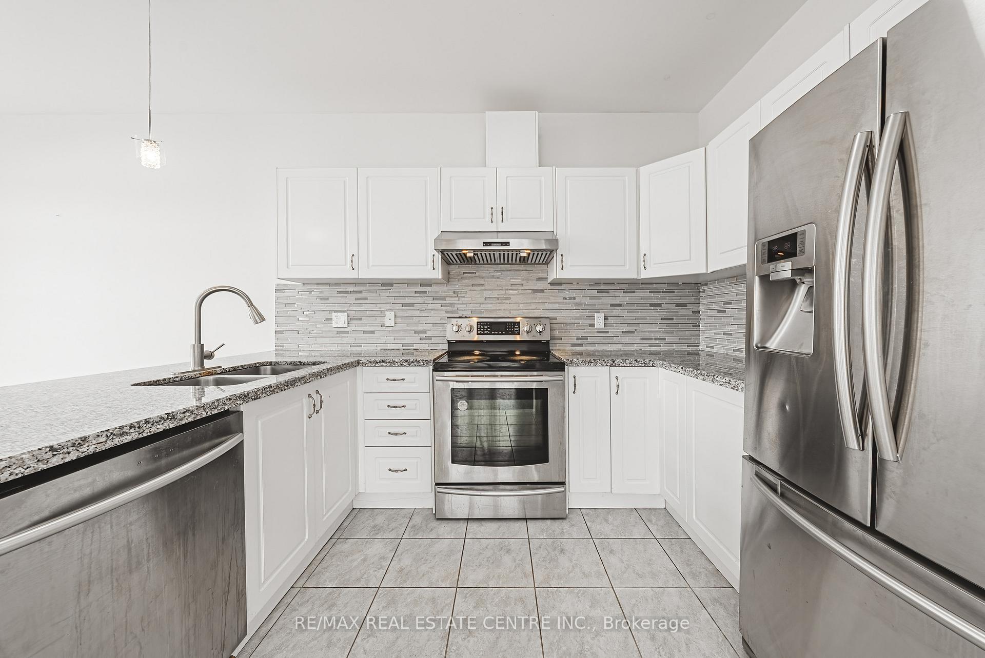 Photo 14 of 107 Hazelton Avenue, Hamilton, Sheldon — HOMEH